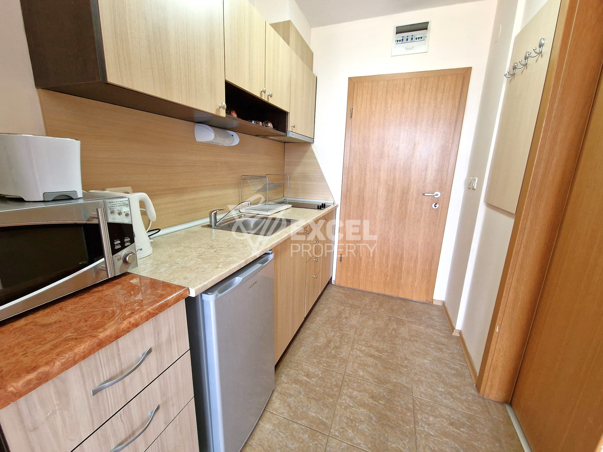 Студио с тераса и ново обзавеждане за продажба в Aspen Resort, район Разлог