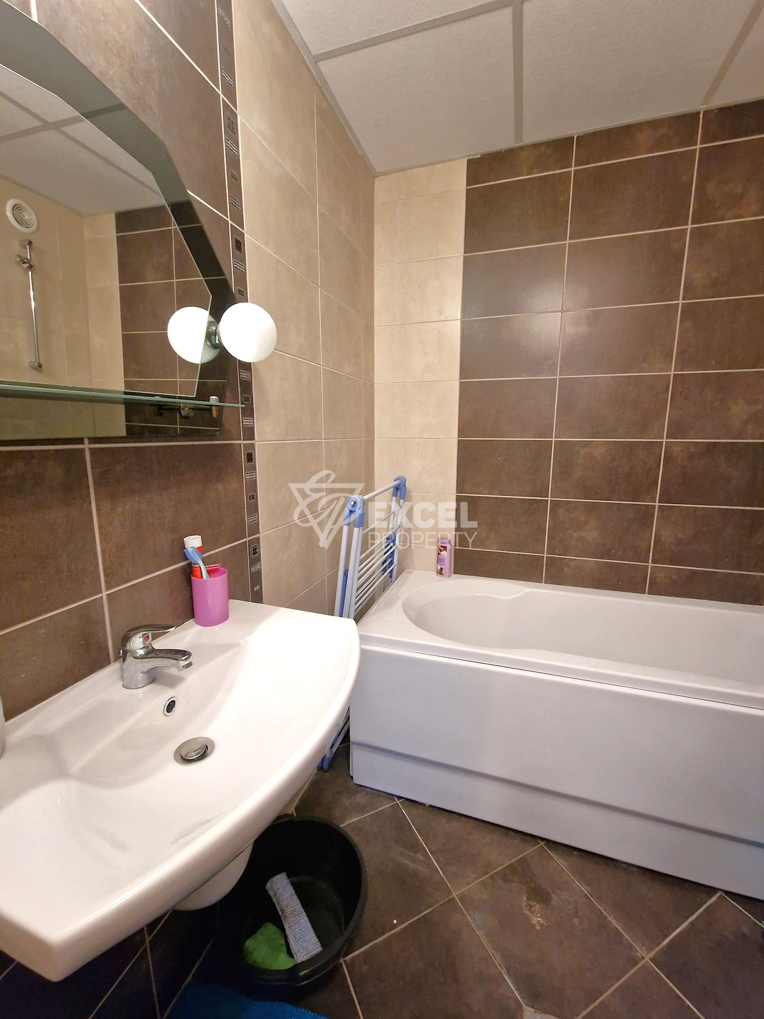 Южен двустаен апартамент с фронтална гледка към Пирин! Изгодна цена!