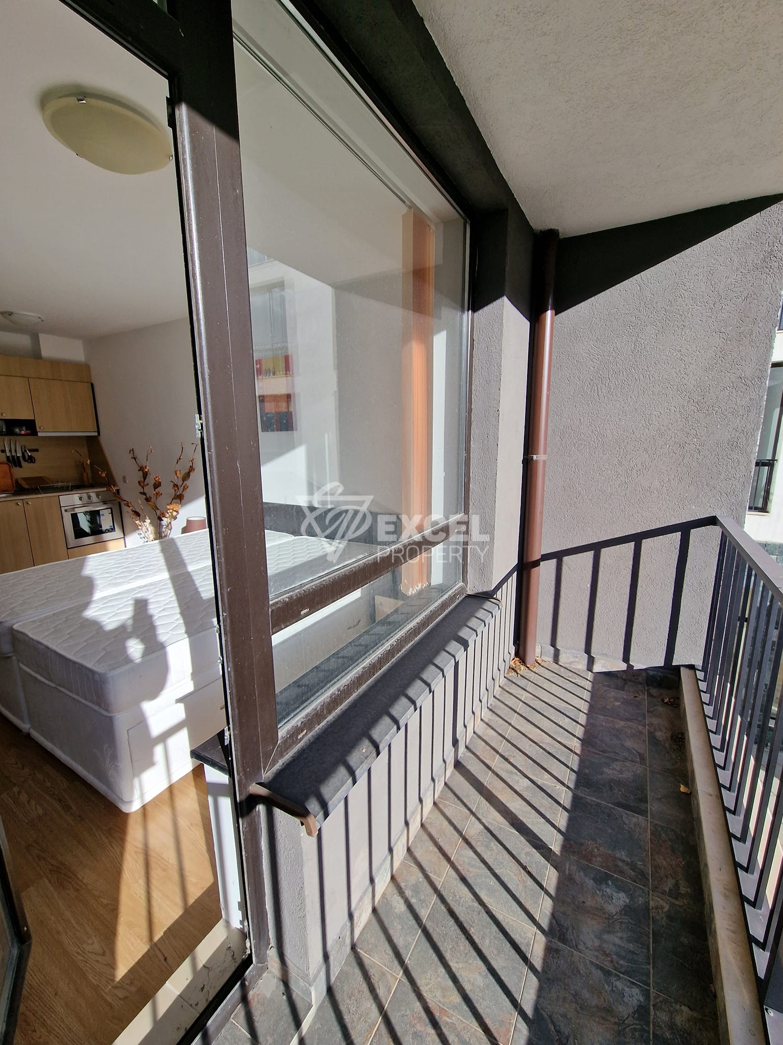 Южно студио с ново обзавеждане и прекрасна гледка към Пирин планина за продажба в района на Банско и Разлог