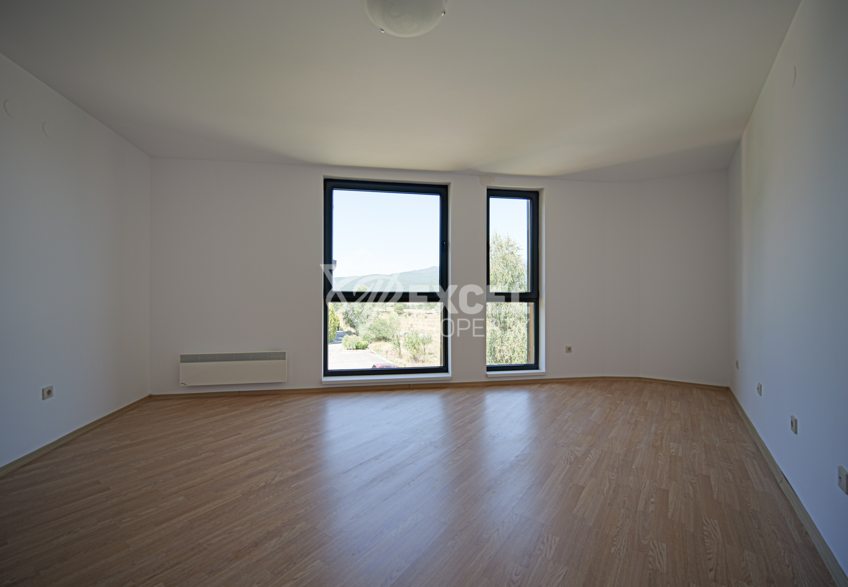 Просторен двустаен апартамент за продажба в комплекс Аспен Хайтс, район Разлог