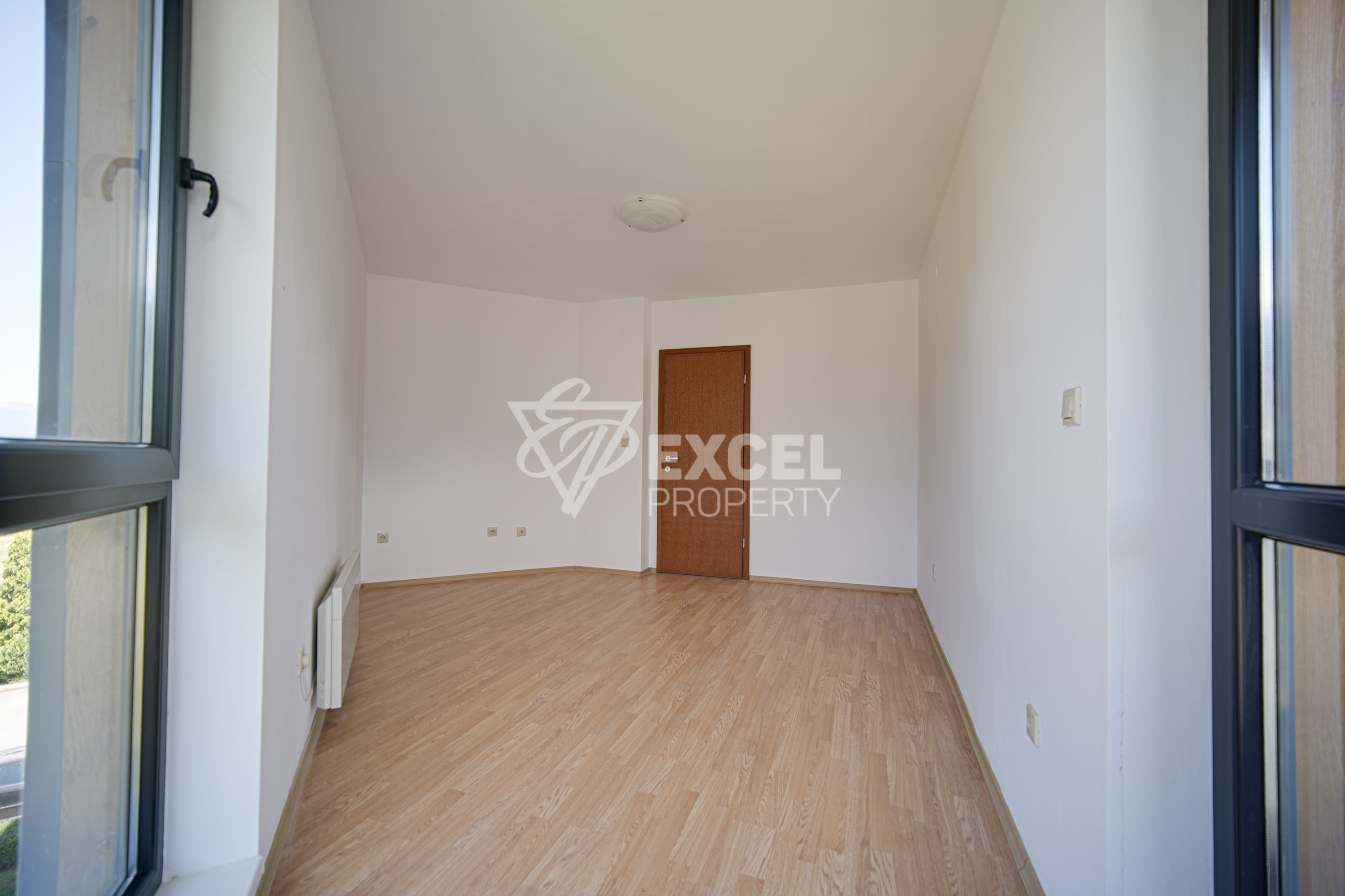 Просторен двустаен апартамент за продажба в комплекс Аспен Хайтс, район Разлог