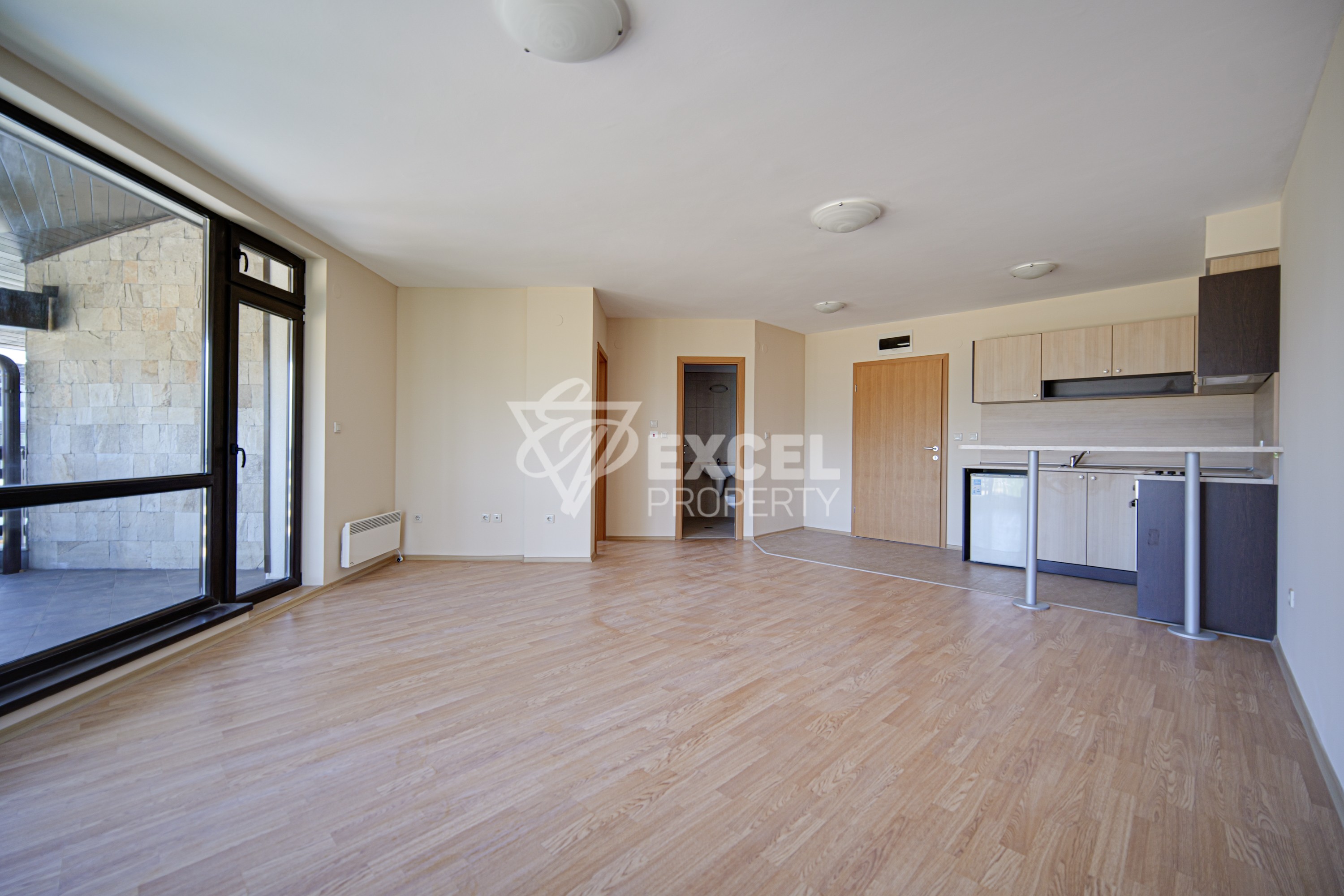 Просторен двустаен апартамент за продажба в комплекс Аспен Сюитс до Пирин голф