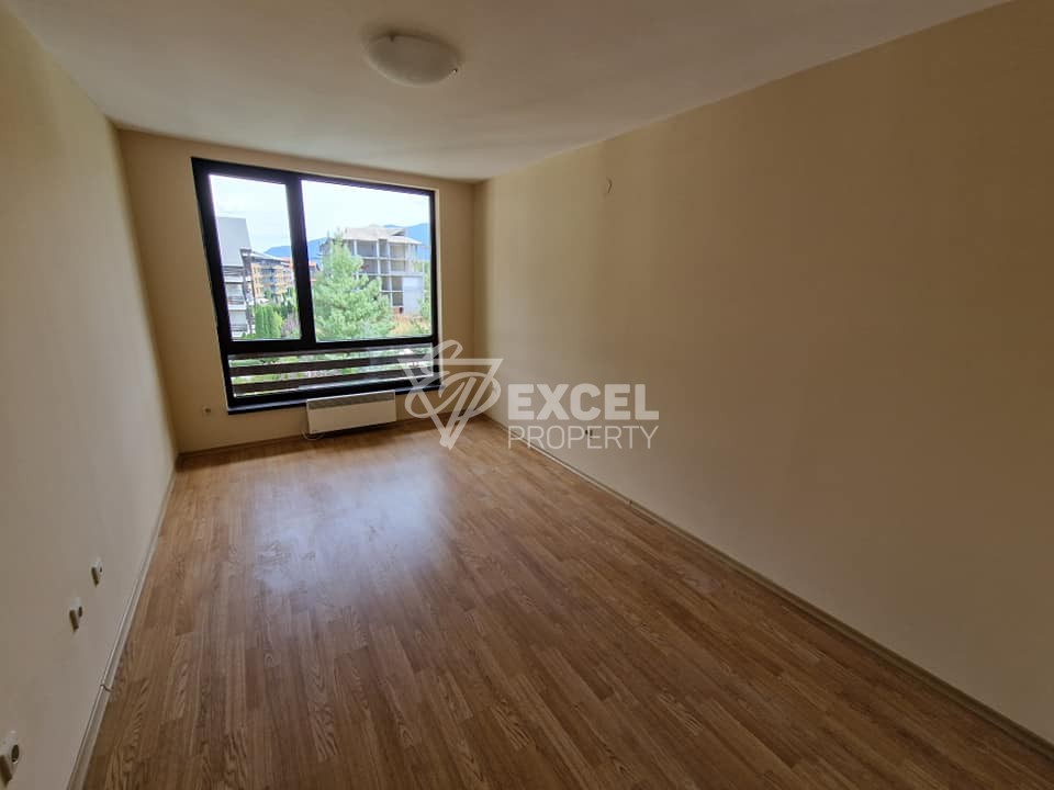 Южен Тристаен апартамент за продажба в комплекс Аспен Сюитс, район Разлог