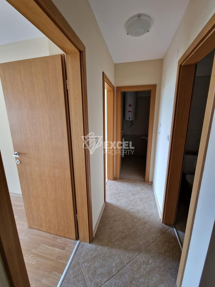 Южен Тристаен апартамент за продажба в комплекс Аспен Сюитс, район Разлог