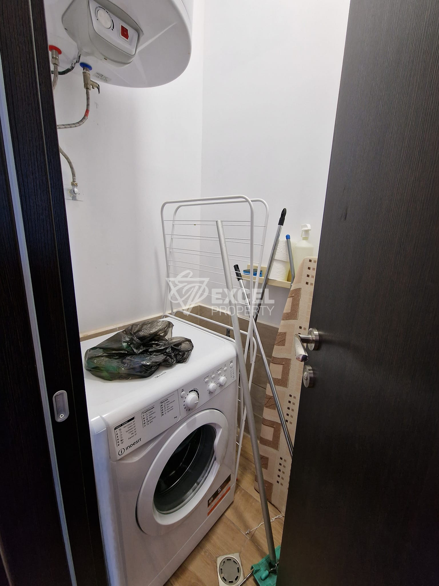 Едноетажна къща с три спални за продажба до Пирин Голф, район Разлог и Банско!