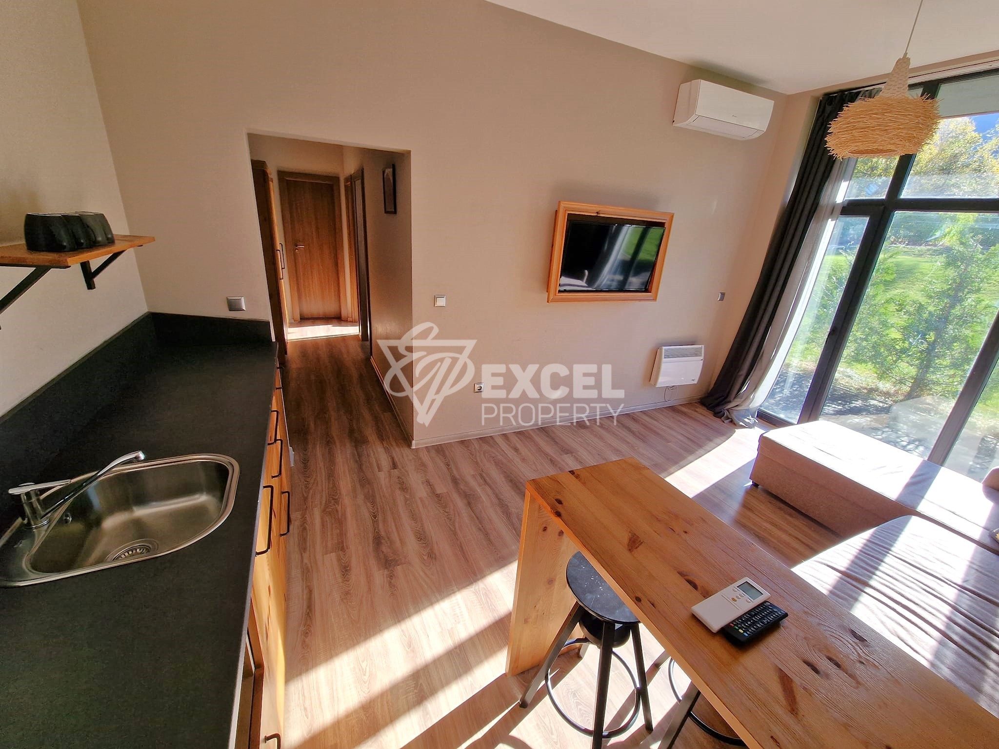 Тристаен апартамент с планинска гледка за продажба в комплекс Cornelia Deluxe Residence, Разлог