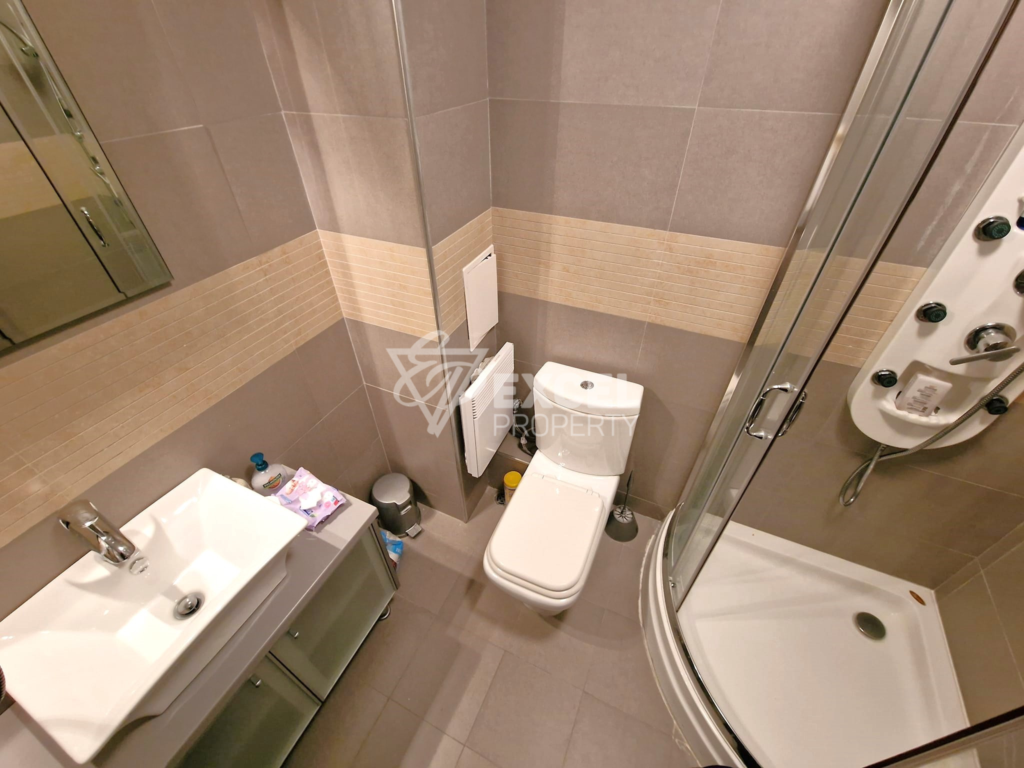 Двустаен апартамент с подземно паркомясто и ниска такса поддръжка за продажба в Банско