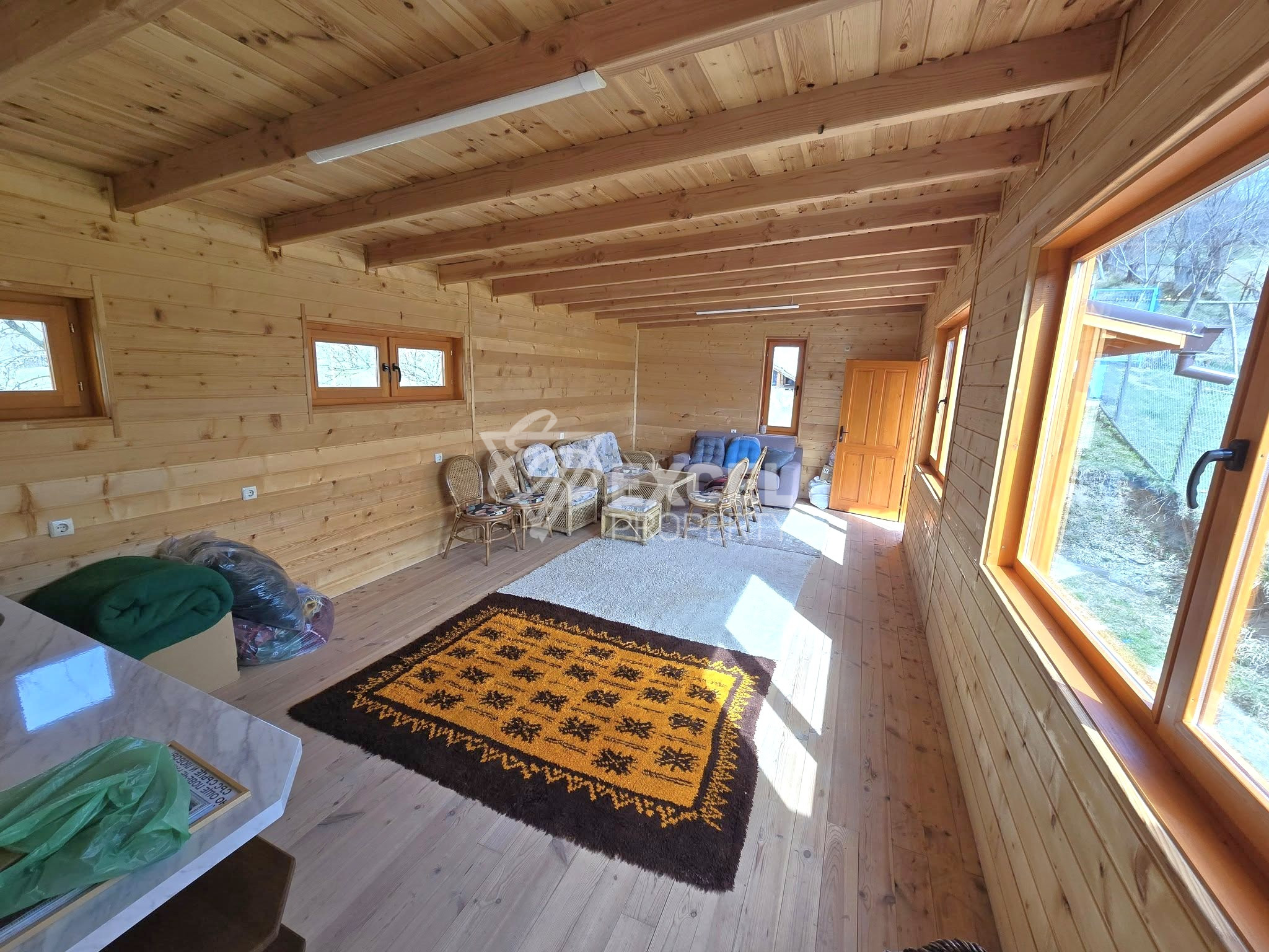 Нова, ЕКО къща за продажба в село Добърско на 20 км от Банско