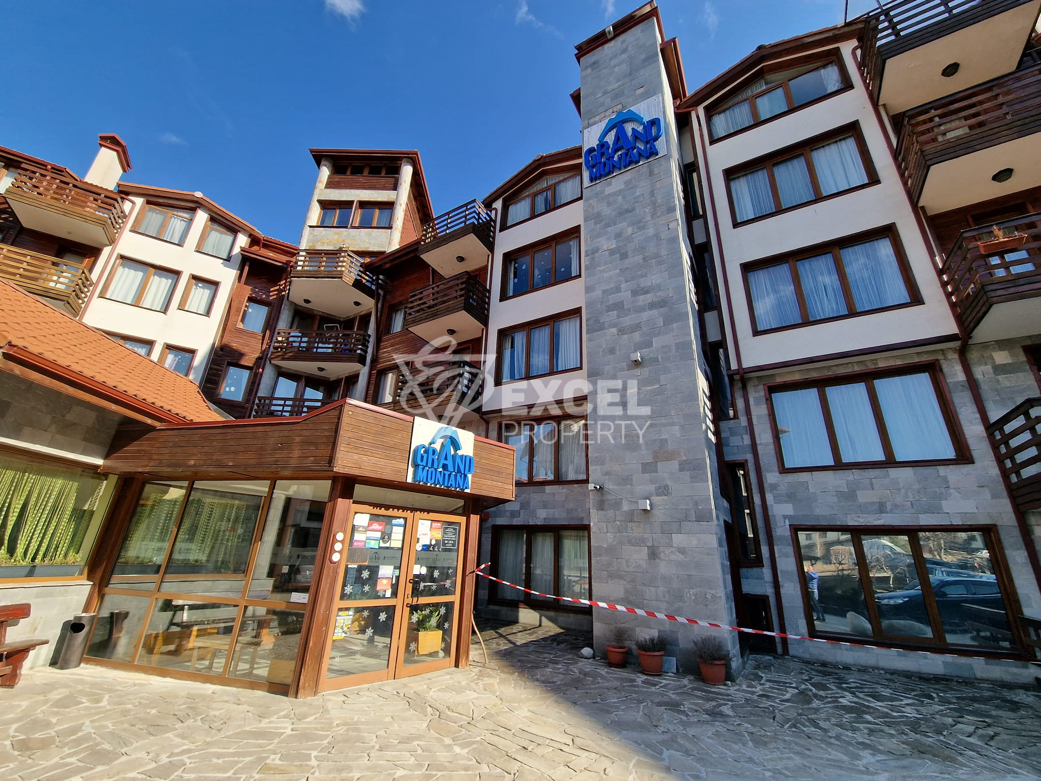 Изгодно студио с източна тераса в сграда с ниска такса поддръжка за продажба в Банско