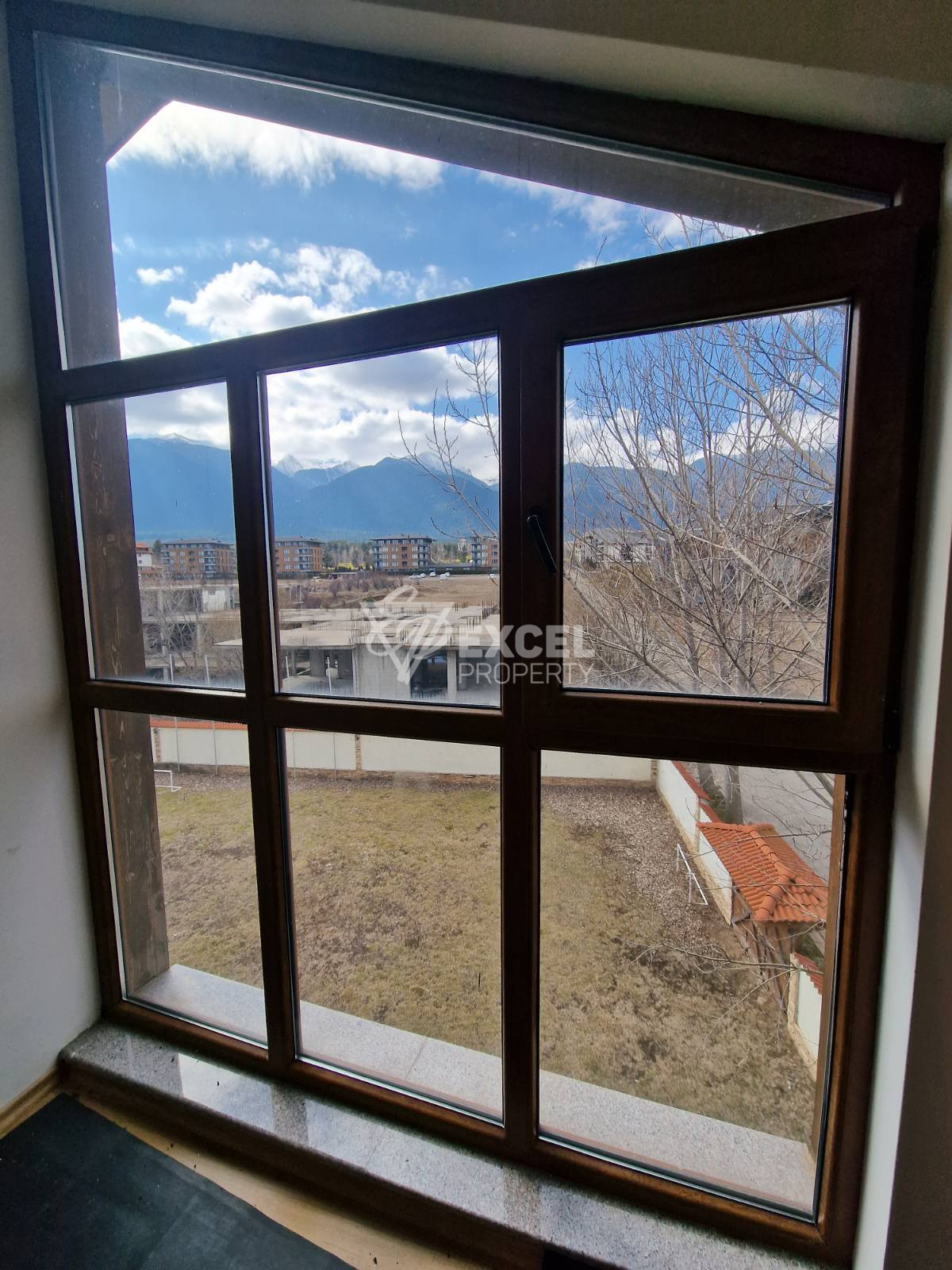 Просторен двустаен апартамент за продажба в Green Wood, район Разлог