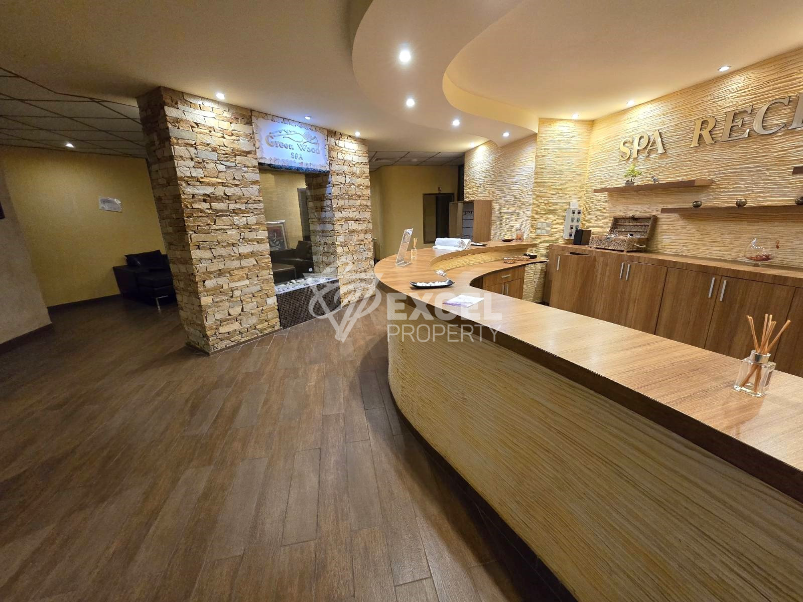 Просторен двустаен апартамент за продажба в Green Wood, район Разлог