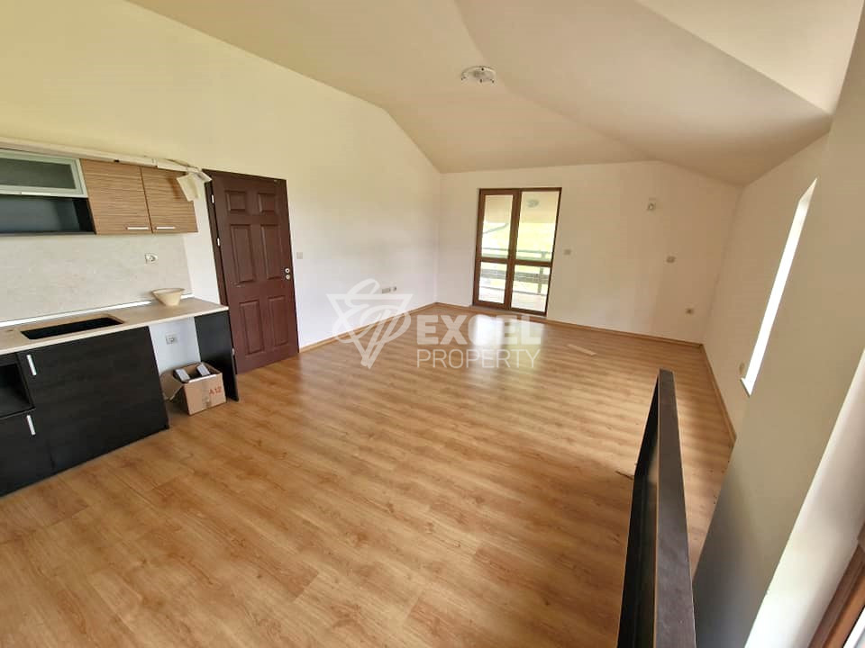 Просторен двустаен апартамент за продажба в Green Wood, район Разлог