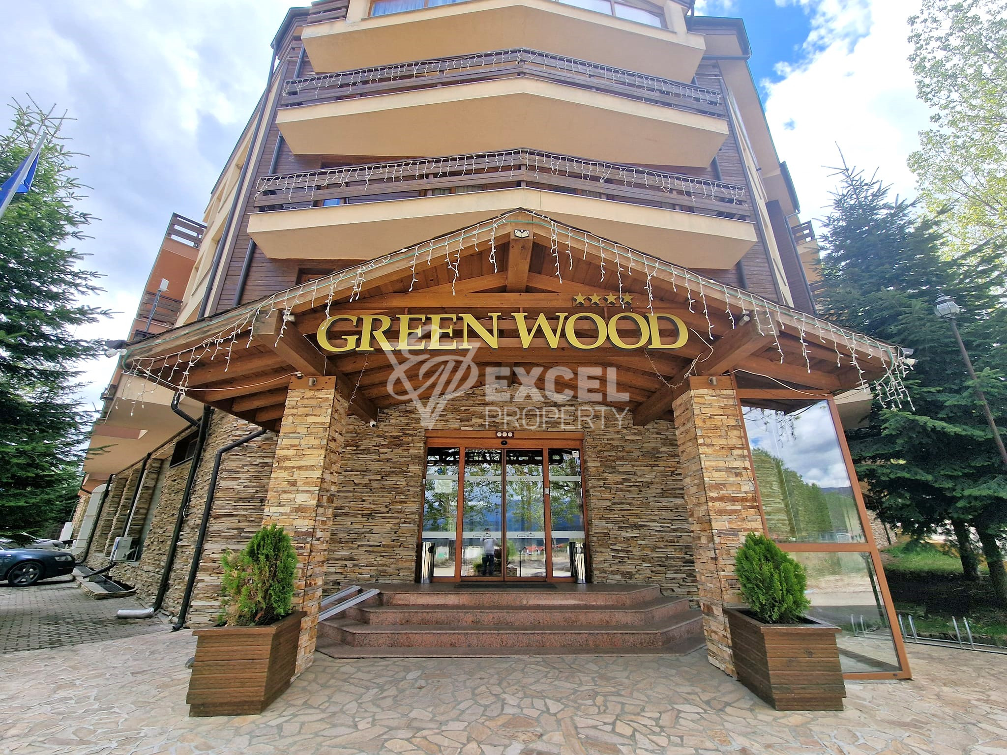 Просторен двустаен апартамент за продажба в Green Wood, район Разлог