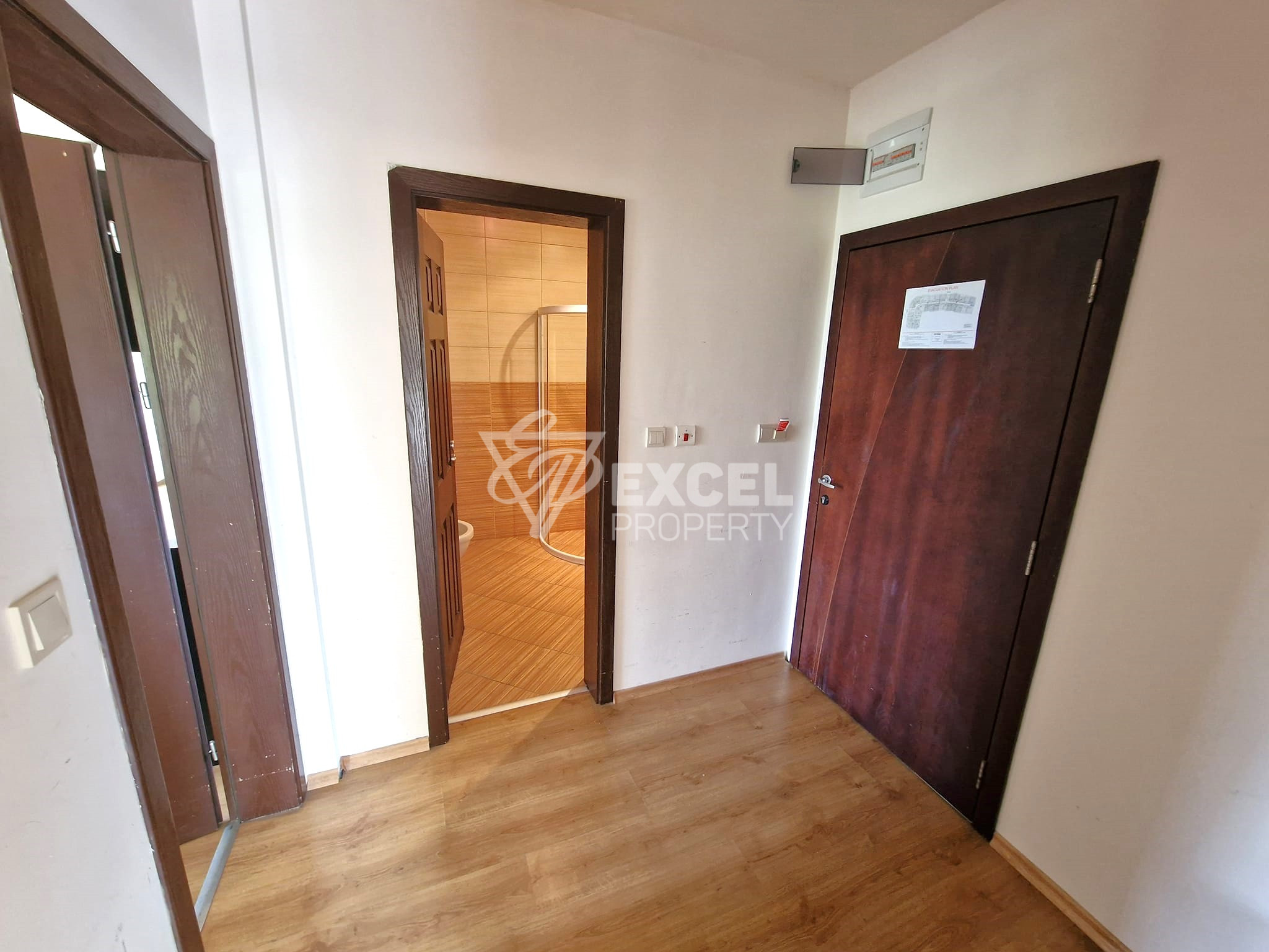 Просторен двустаен апартамент за продажба в Green Wood, район Разлог