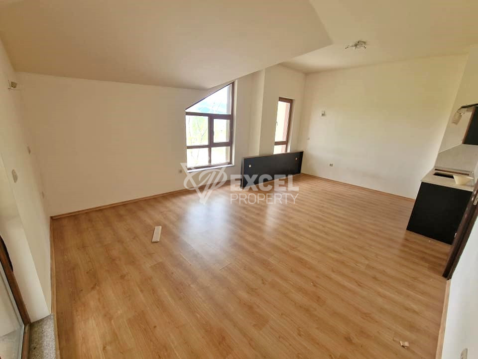 Просторен двустаен апартамент за продажба в Green Wood, район Разлог