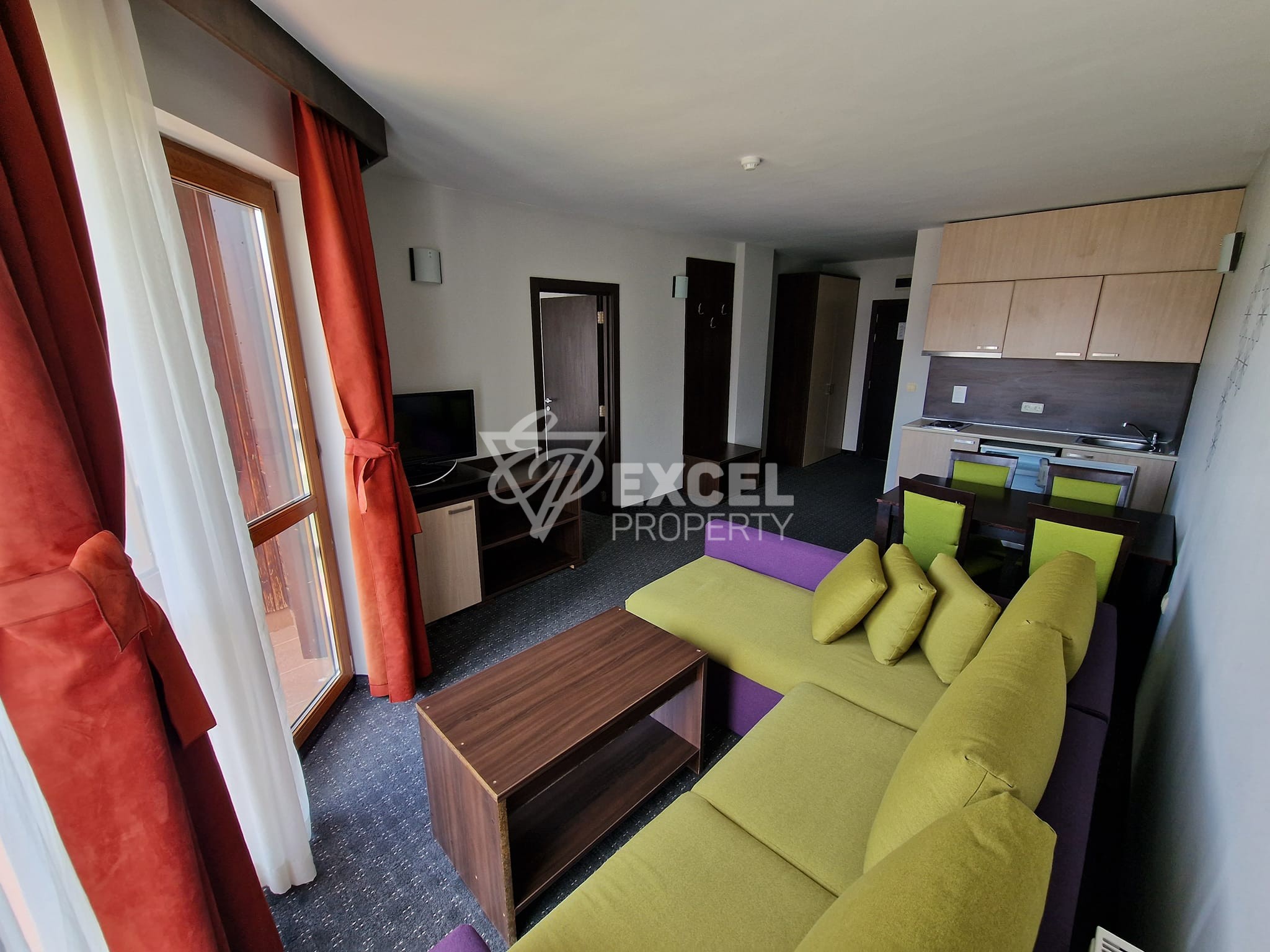 Двустаен апартамент с прекрасна планинска гледка в Банско до Хотел Belvedere, 200 метра от ски лифта