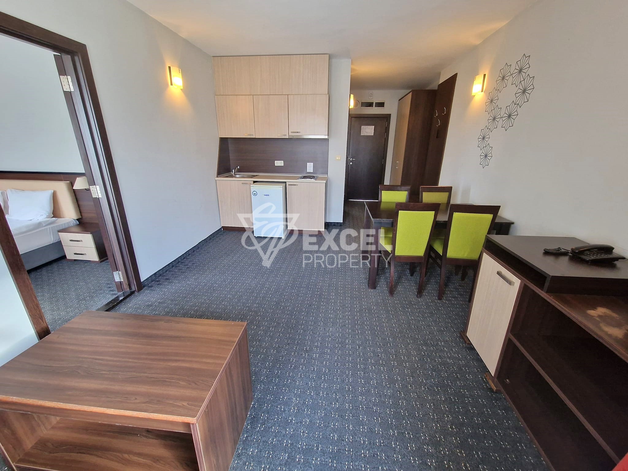 Двустаен апартамент на изгодна цена и красива планинска гледка за продажба в Банско