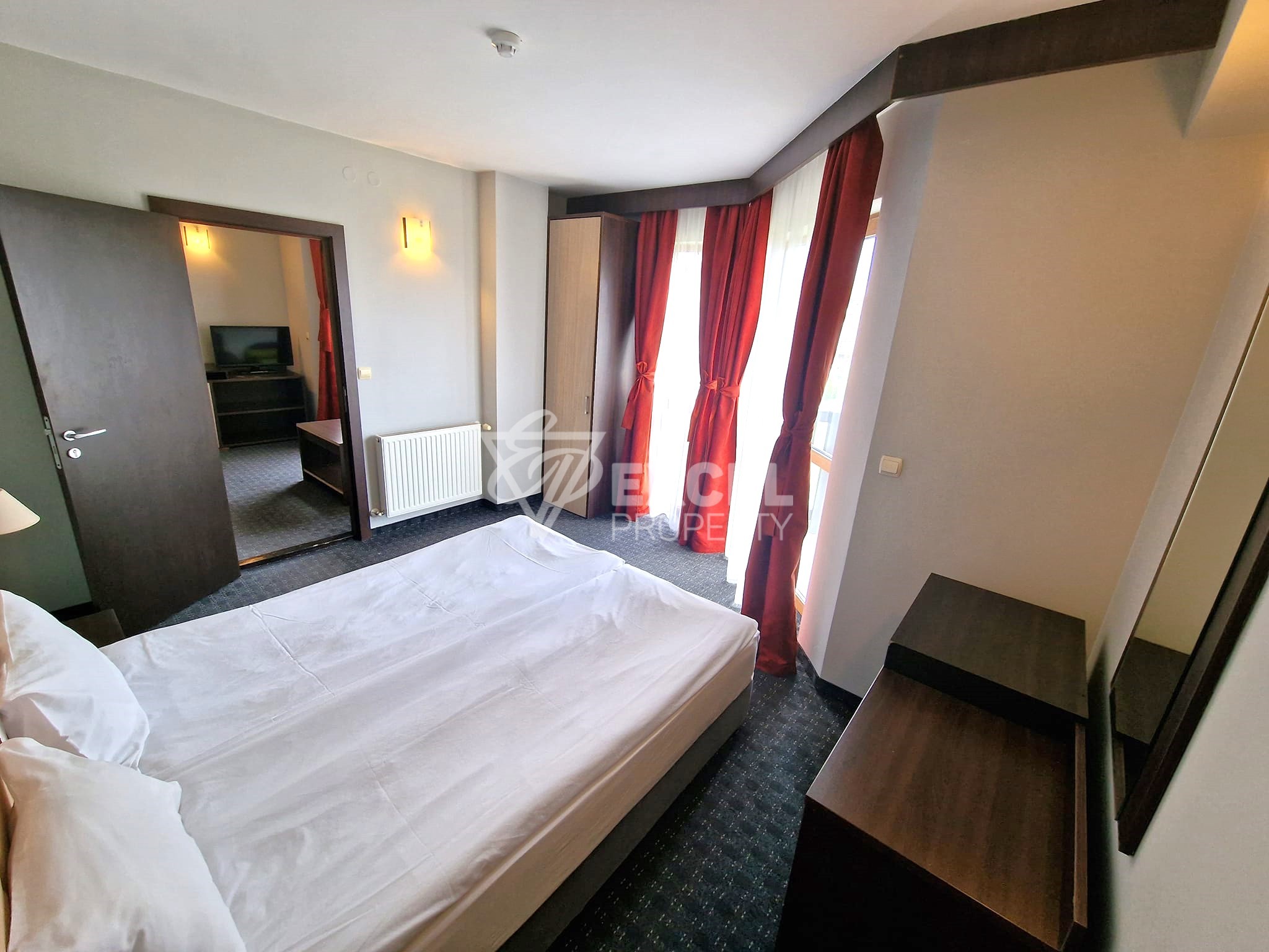 Двустаен апартамент на изгодна цена и красива планинска гледка за продажба в Банско