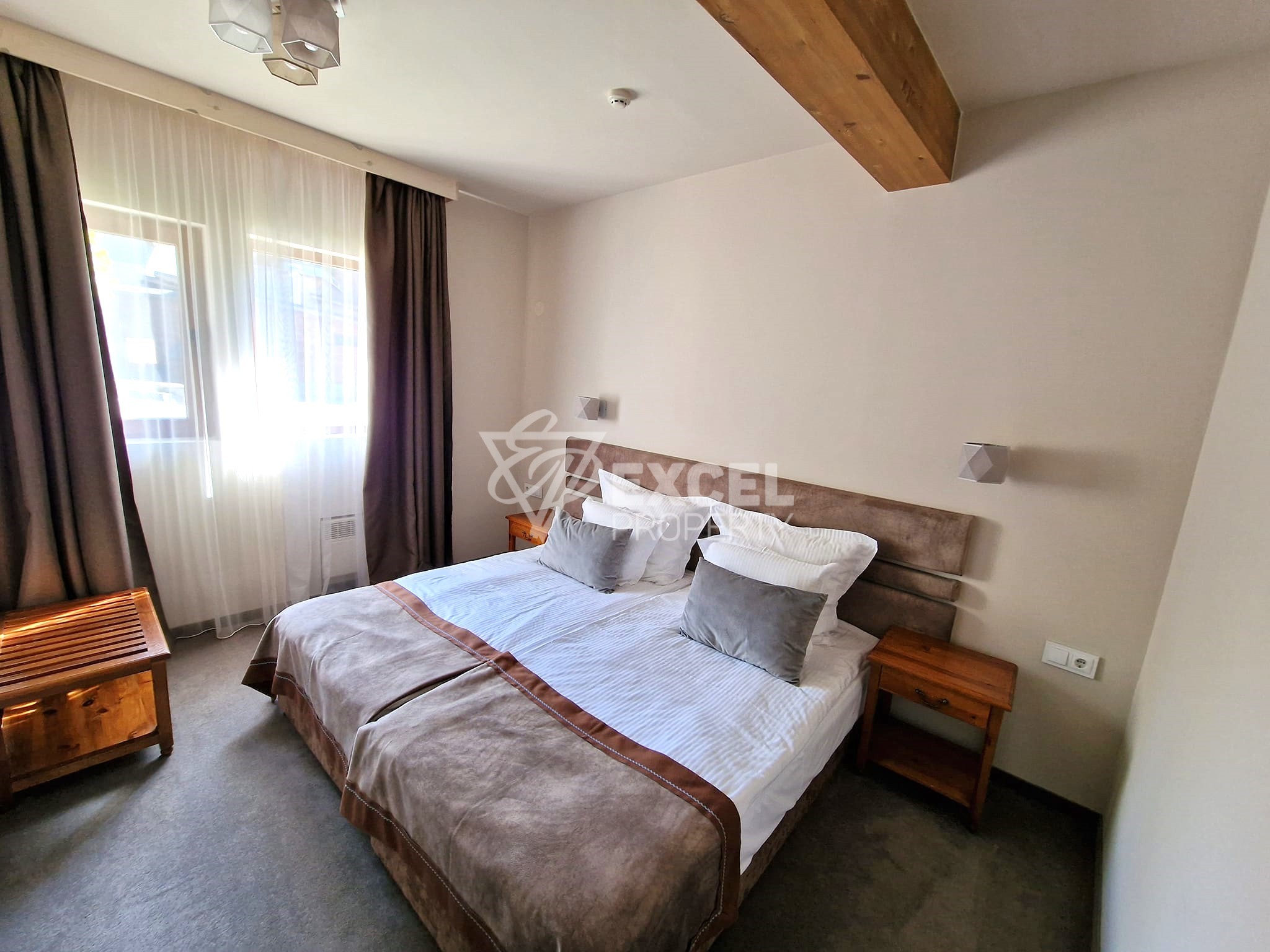 Редова къща с 4 спални и прилежащ двор за продажба в Katarino SPA, район Разлог