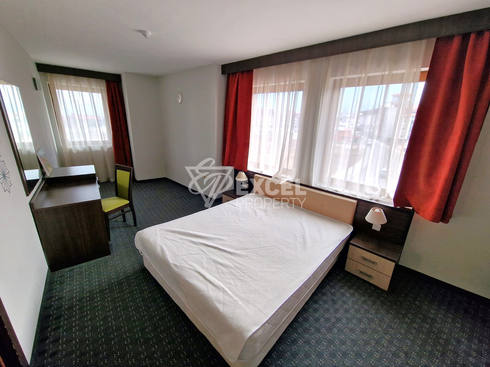 Тристаен апартамент на 200 метра от ски лифта за продажба в MPM Guinness hotel, Банско