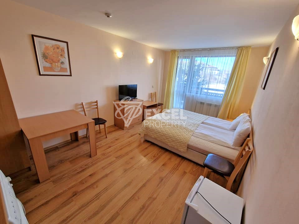 Обзаведено студио с тераса и гледка към Пирин планина за продажба в Orbilux, Банско