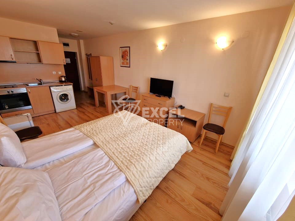 Обзаведено студио с тераса и гледка към Пирин планина за продажба в Orbilux, Банско