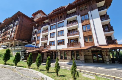 Студио с тераса и красива гледка към комплекс Иван Рилски в Банско