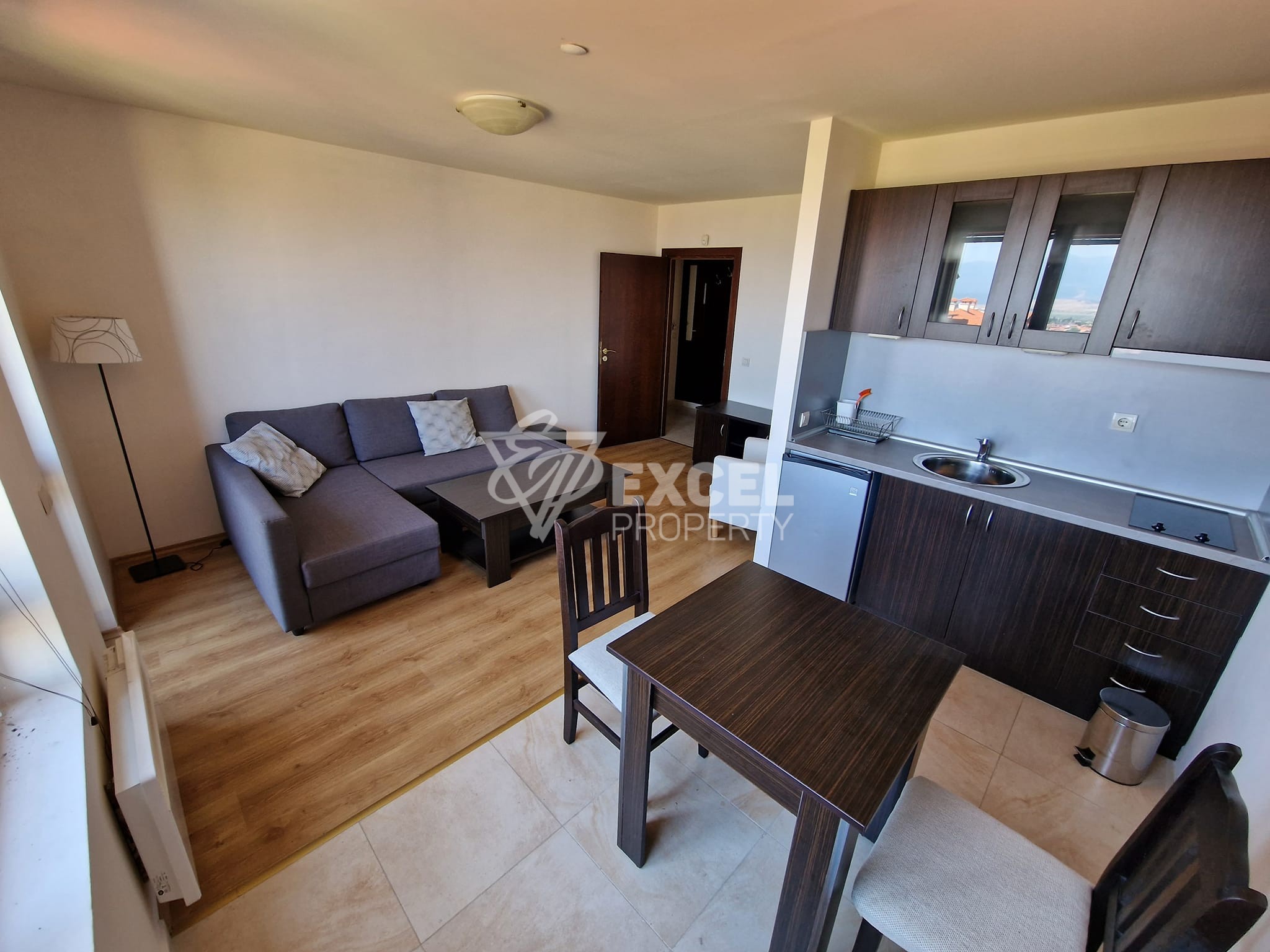 Обзаведен тристаен апартамент в комплекс с минерална вода за продажба в Банско