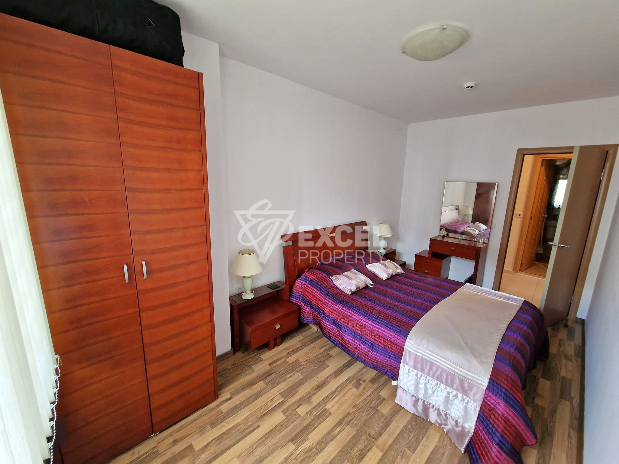 Светъл двустаен апартамент на 200 метра от ски пътя за продажба в Банско! Изгодна цена!