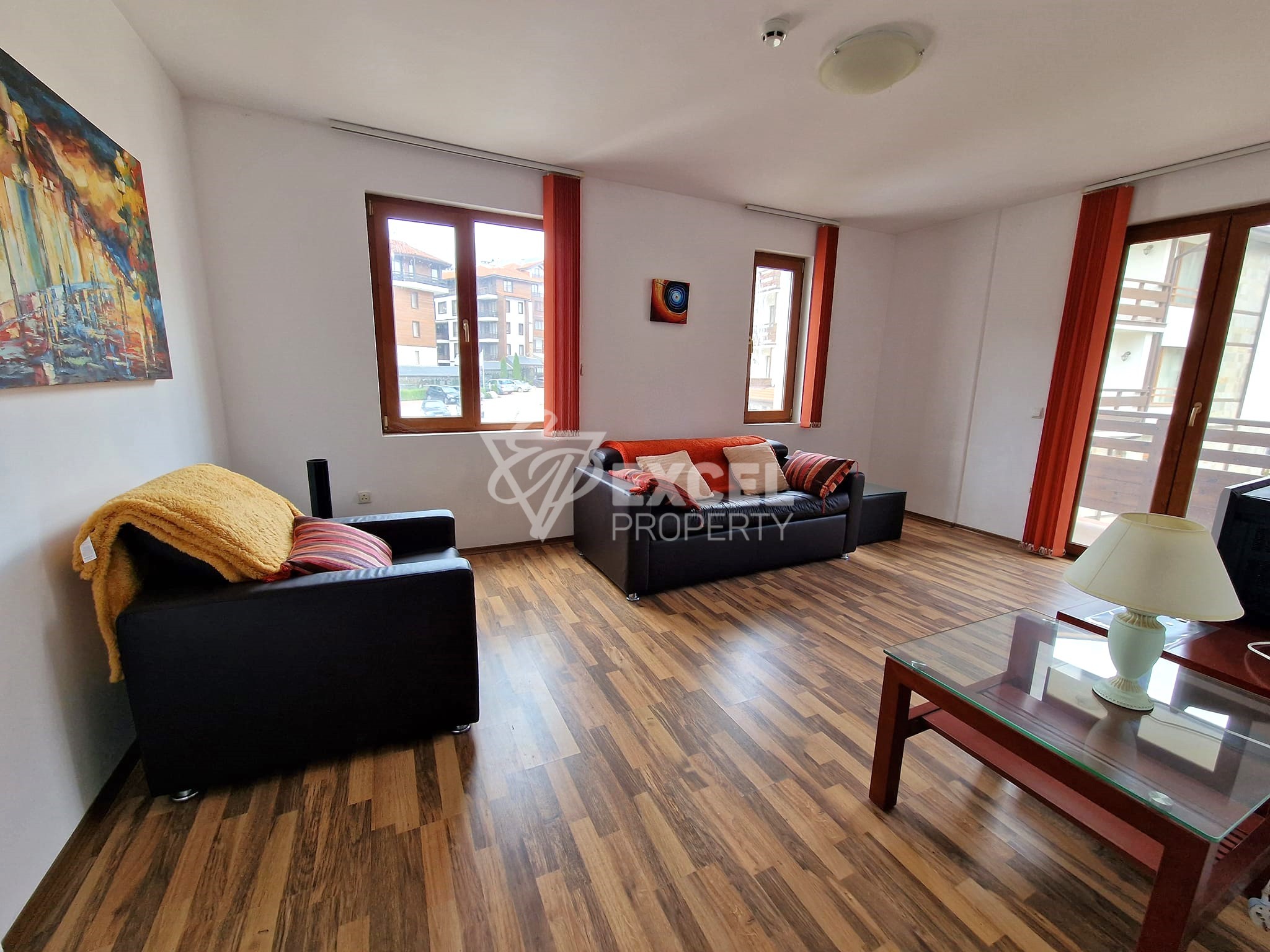 Светъл двустаен апартамент на 200 метра от ски пътя за продажба в Банско! Изгодна цена!