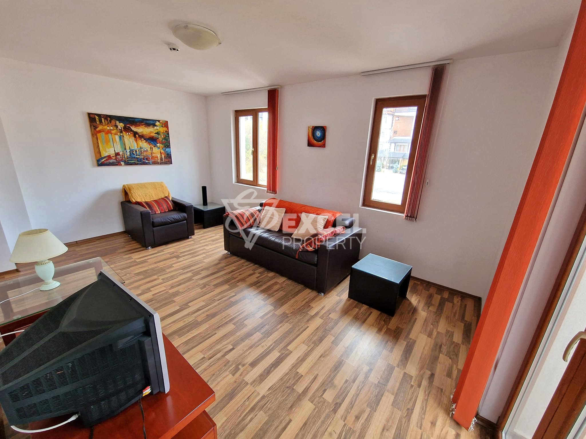 Светъл двустаен апартамент на 200 метра от ски пътя за продажба в Банско! Изгодна цена!