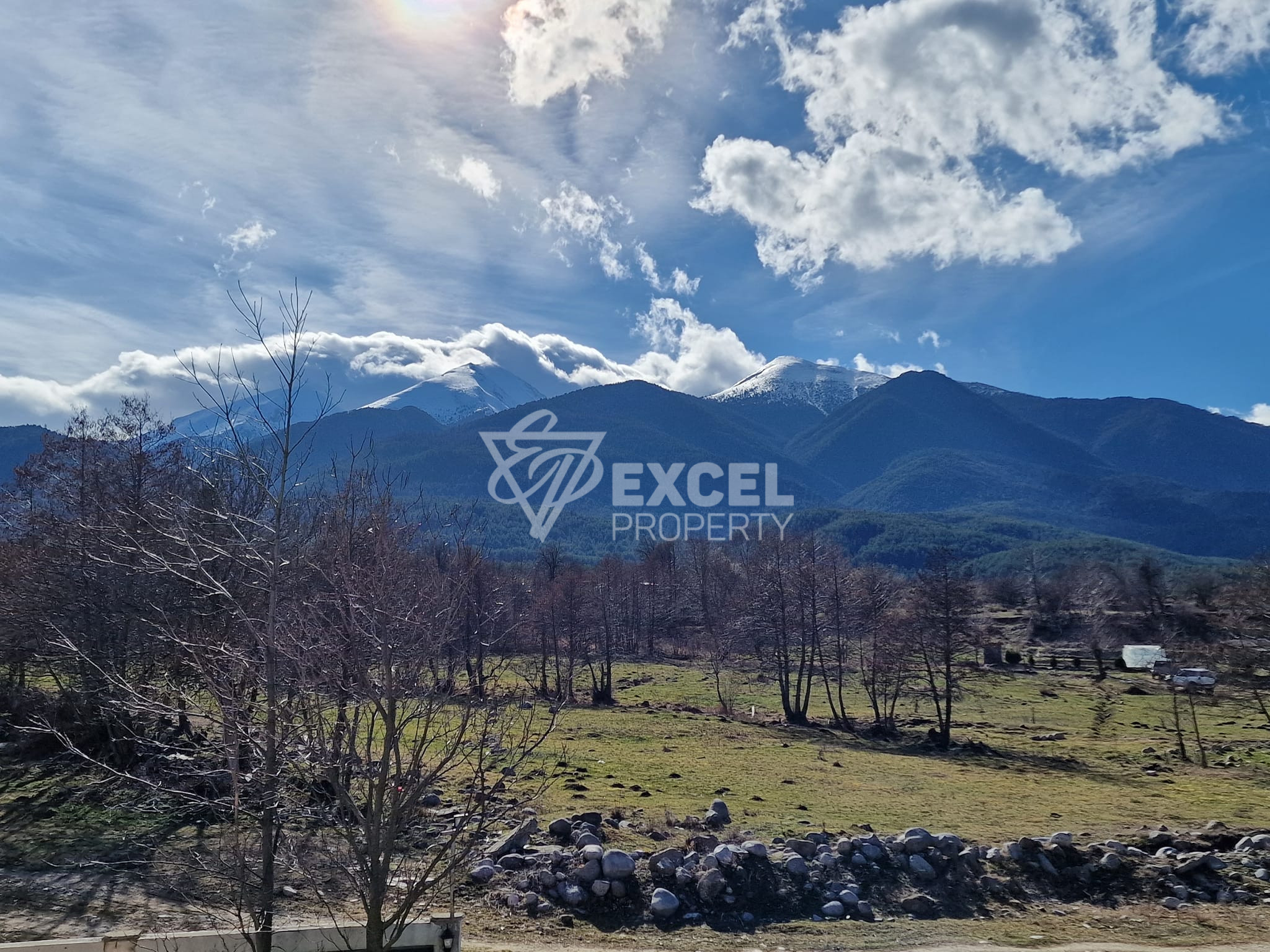 Луксозно ново предложение с красиви залези, за продажба в 5-звезден хотел Регнум, Банско!