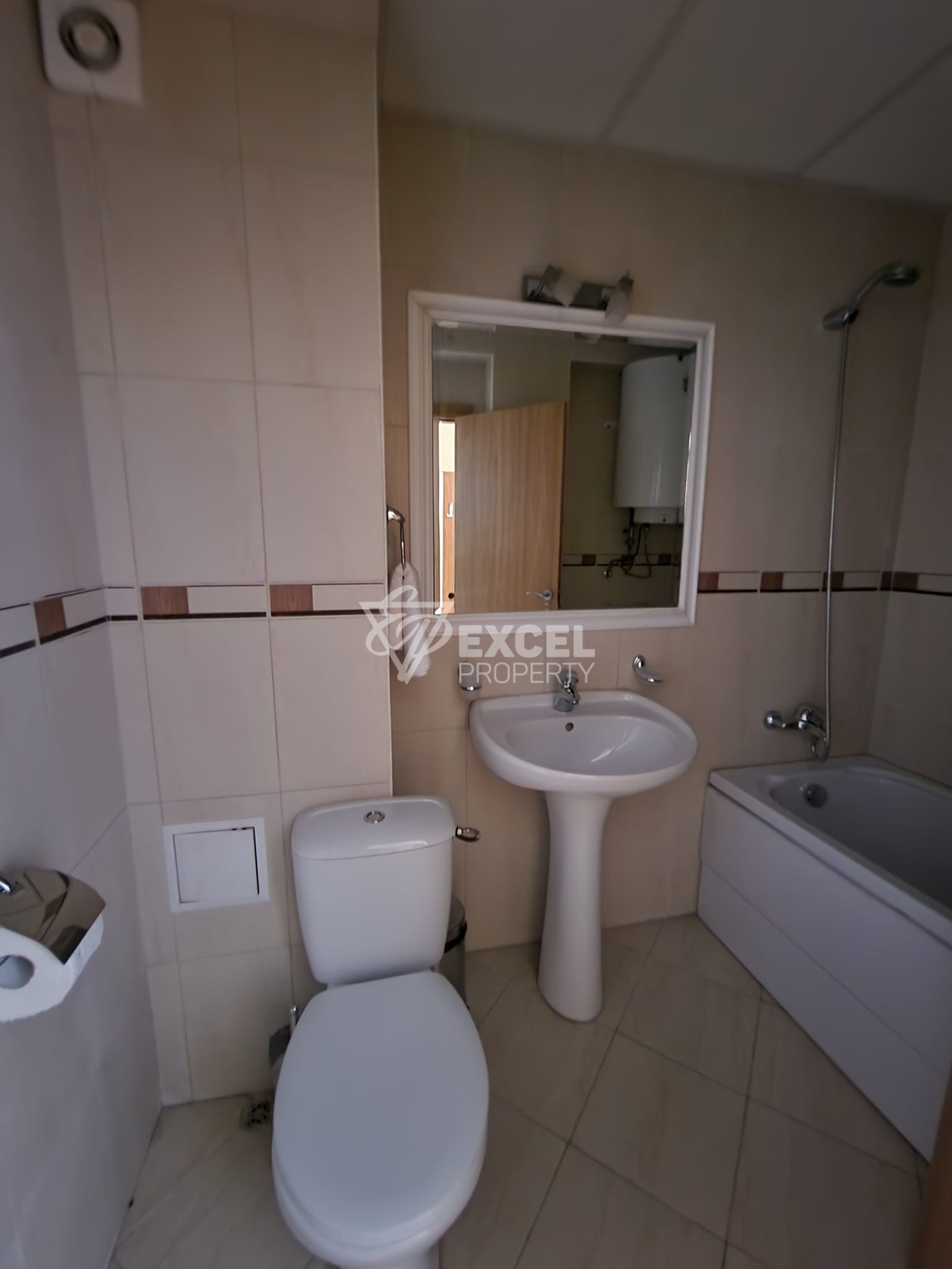 Двустаен апартамент в жилищна сграда за продажба в Банско до Хотел Лъки