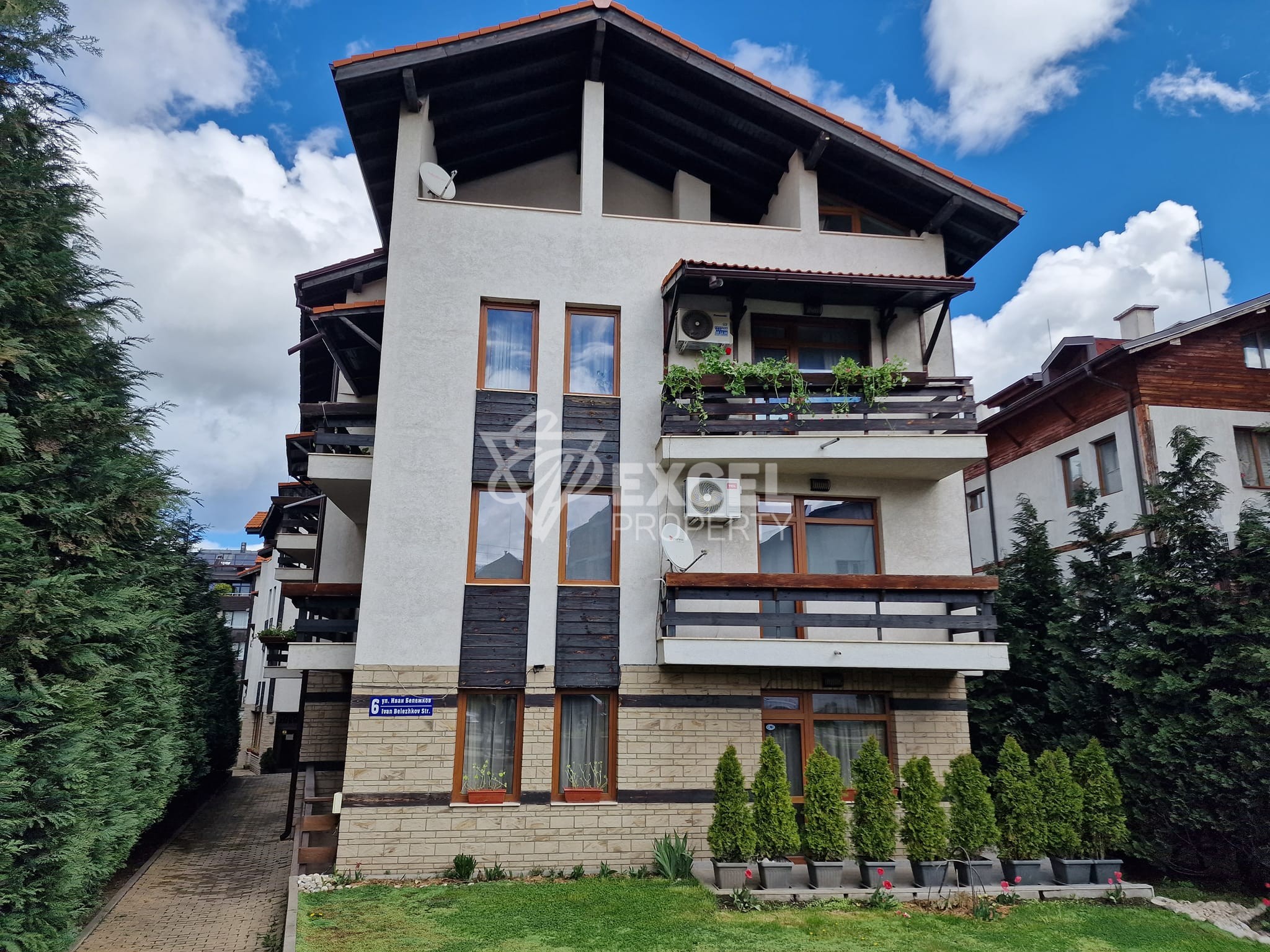 Двустаен апартамент в жилищна сграда за продажба в Банско до Хотел Лъки