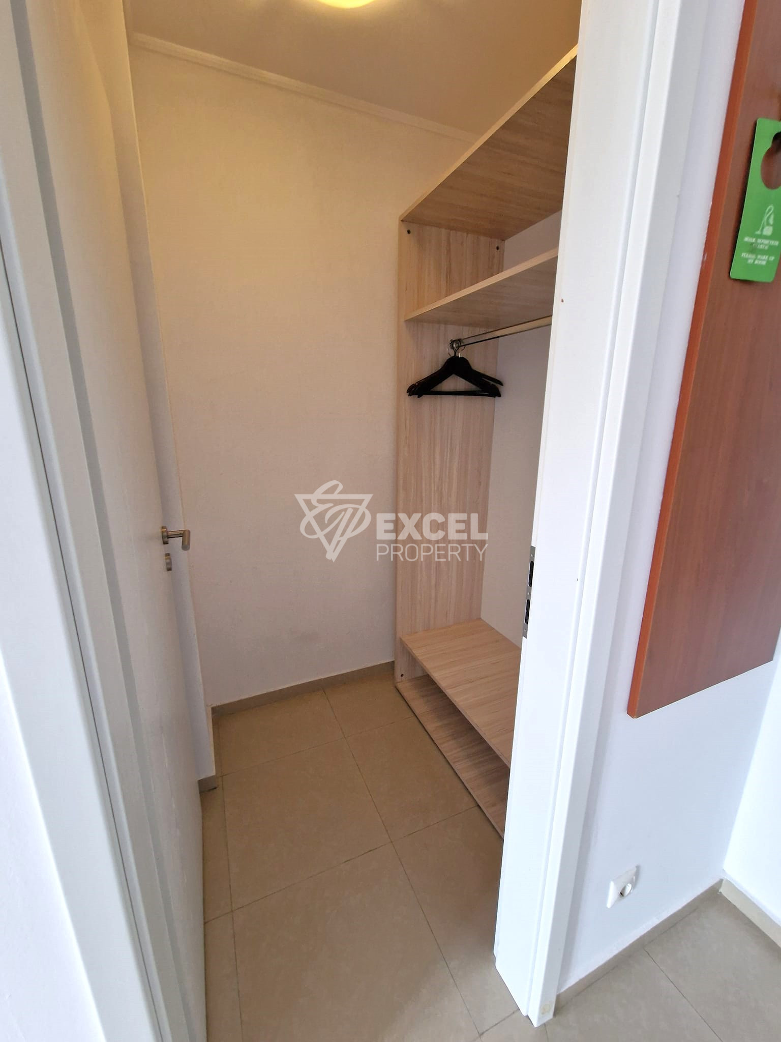 Просторно студио за продажба в Апартхотел Saint George Palace, Банско