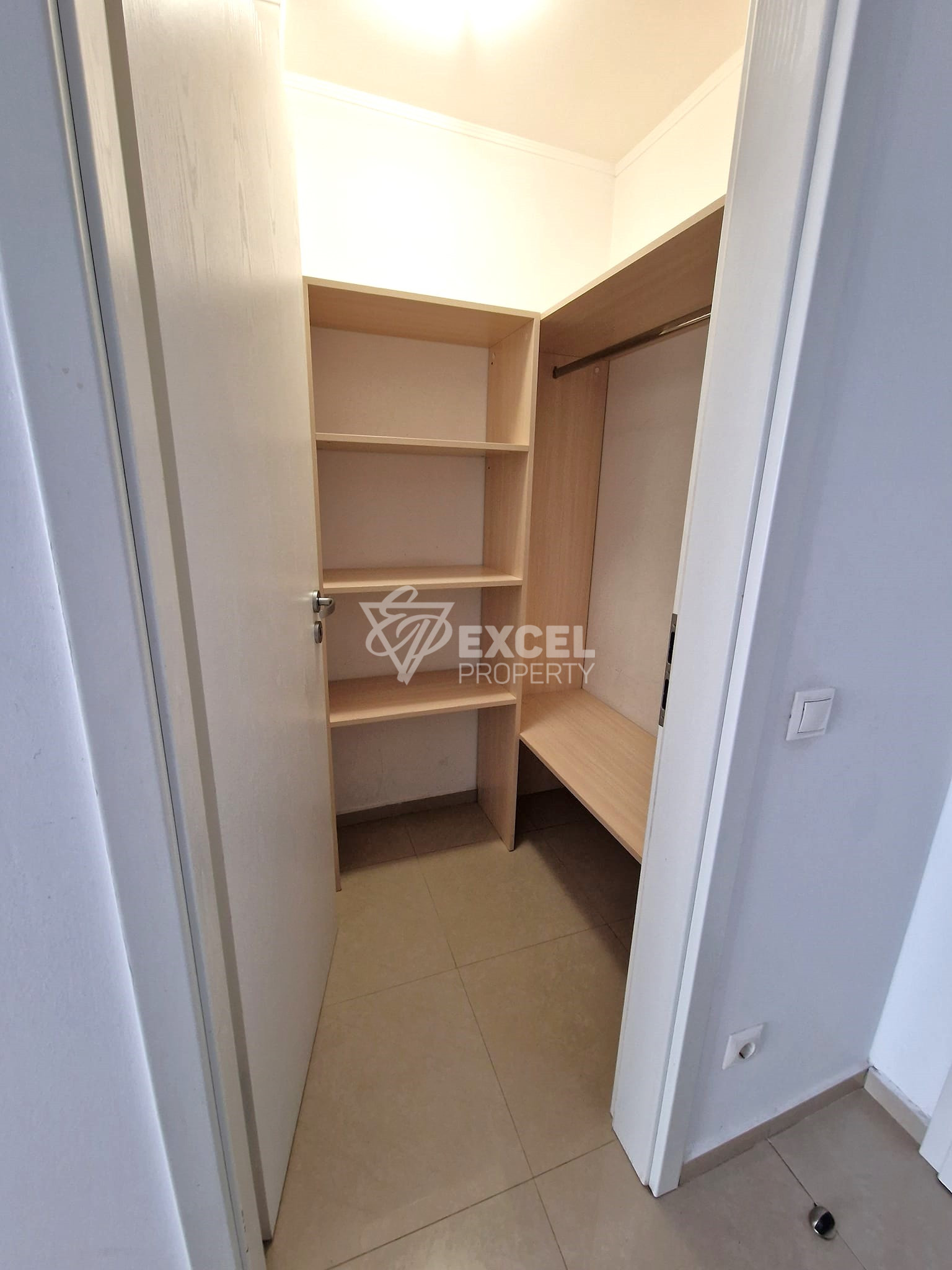 Стилно обзаведено студио за продажба в елитен Апартхотел Saint George Palace, Банско