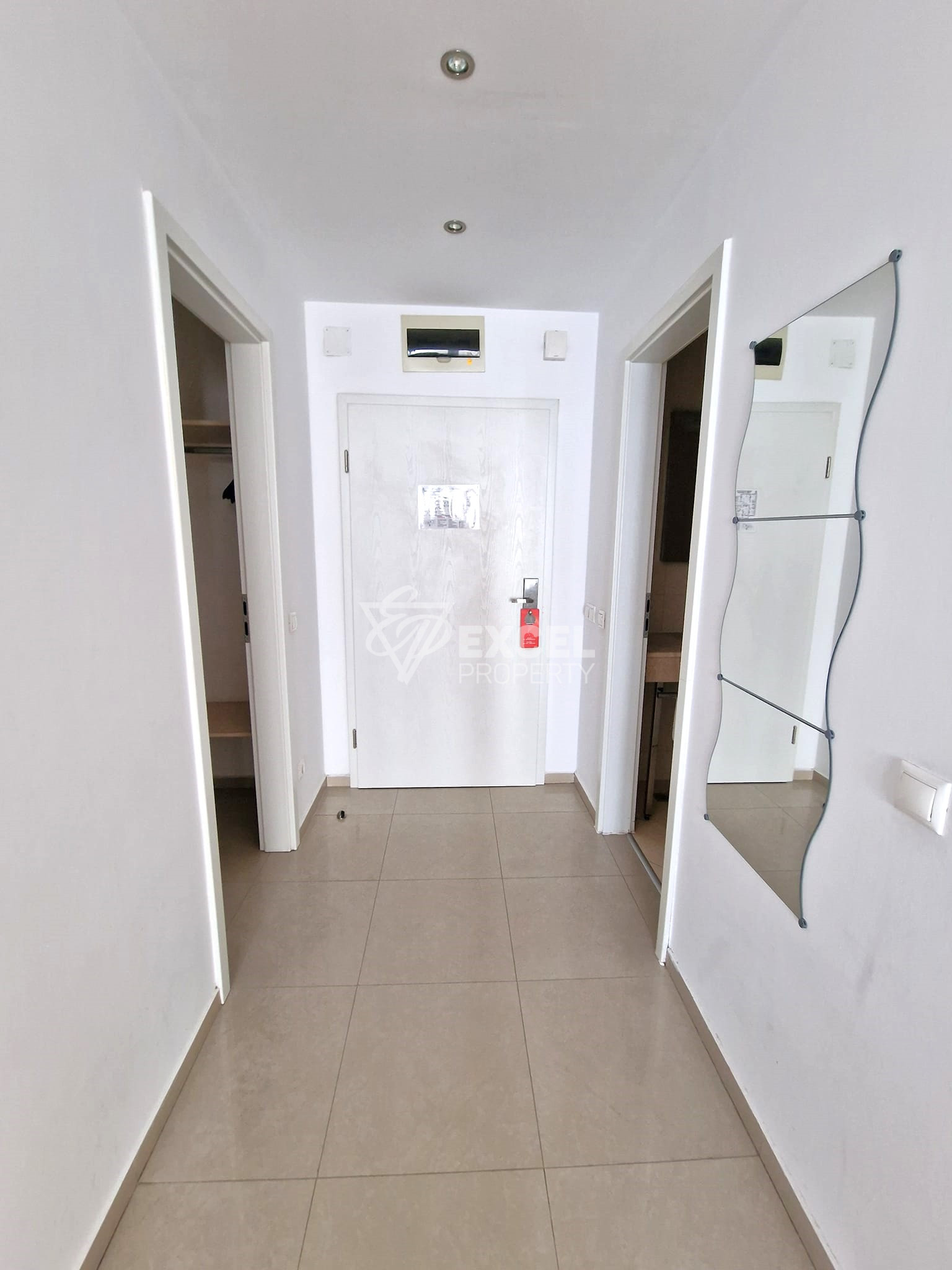 Стилно обзаведено студио за продажба в елитен Апартхотел Saint George Palace, Банско