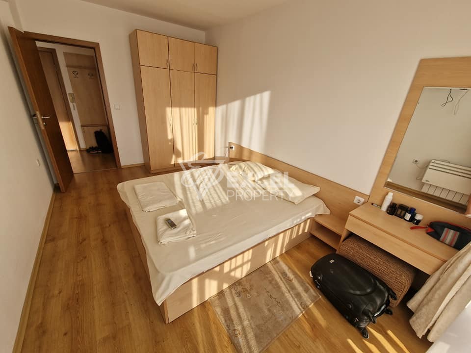 Двустаен апартамент в сграда с ниска такса поддръжка Snow Legend  и красива гледка към Пирин за продажба в Банско