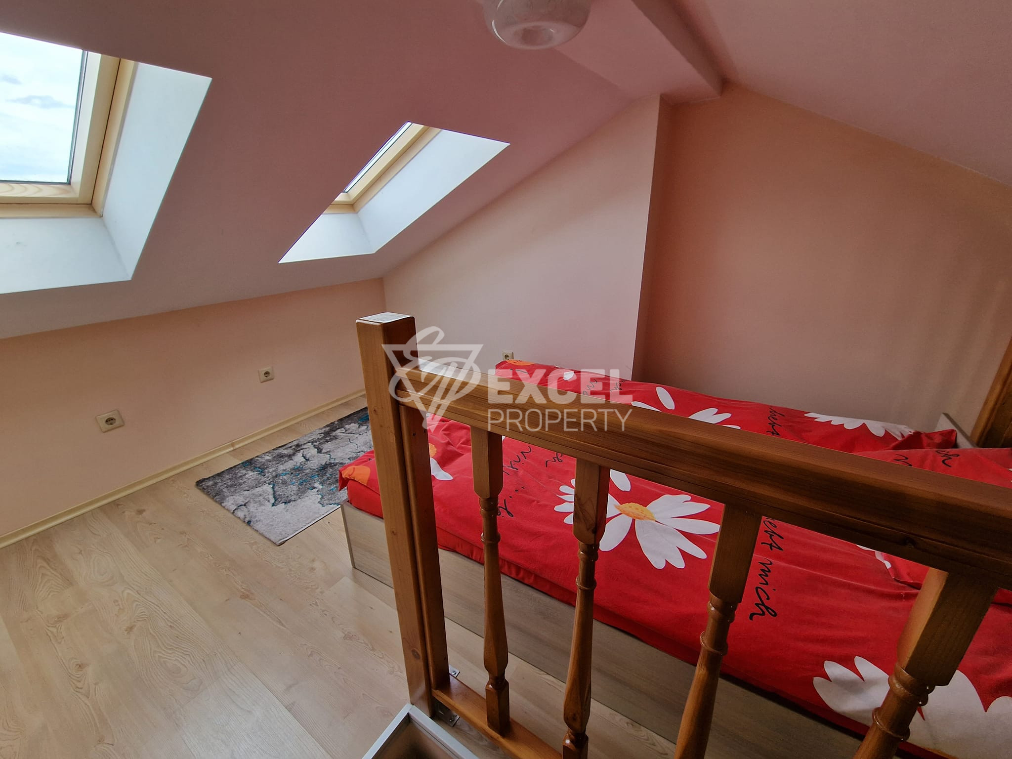 Апартамент (мезонет) в сграда с ниска такса поддръжка до хотел Тане в Банско