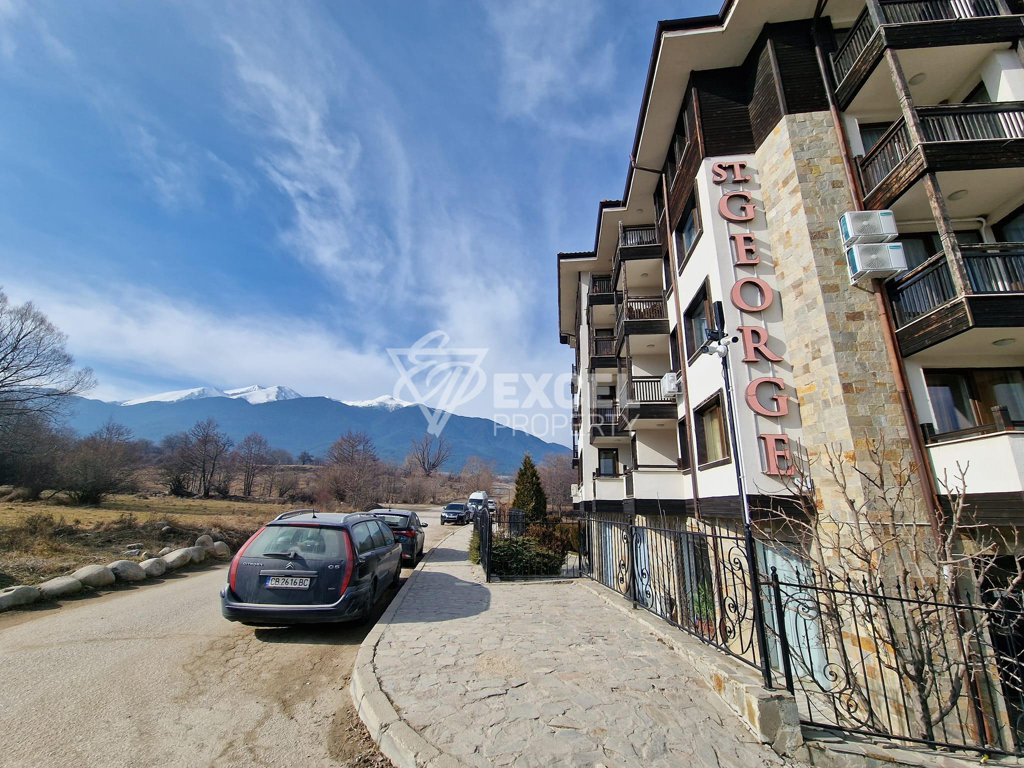 Обзаведен двустаен апартамент в целогодишно работещ комплекс за продажба в Банско