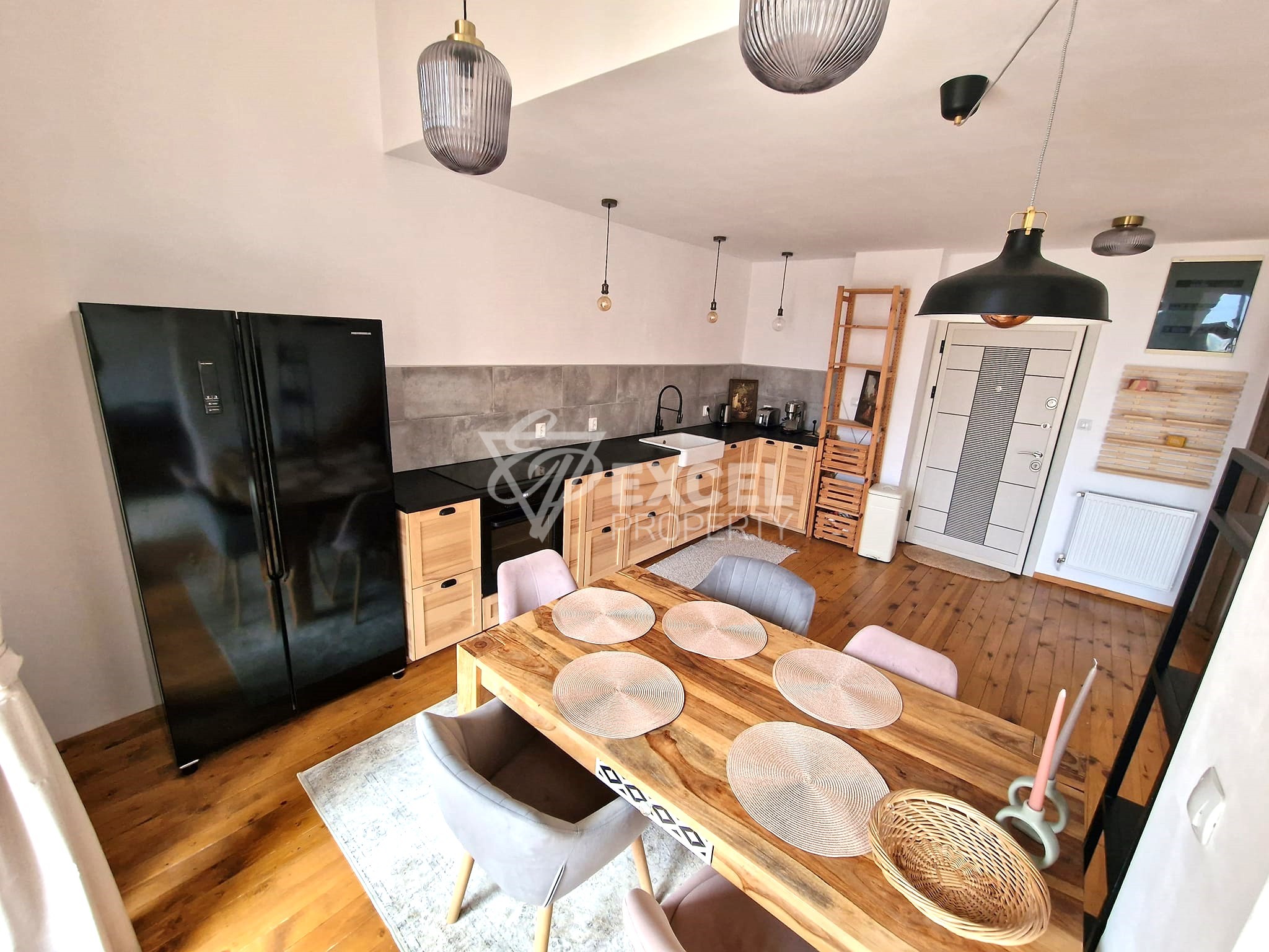 Уникален апартамент (мезонет) с фронтална гледка към Пирин планина за продажба в Банско