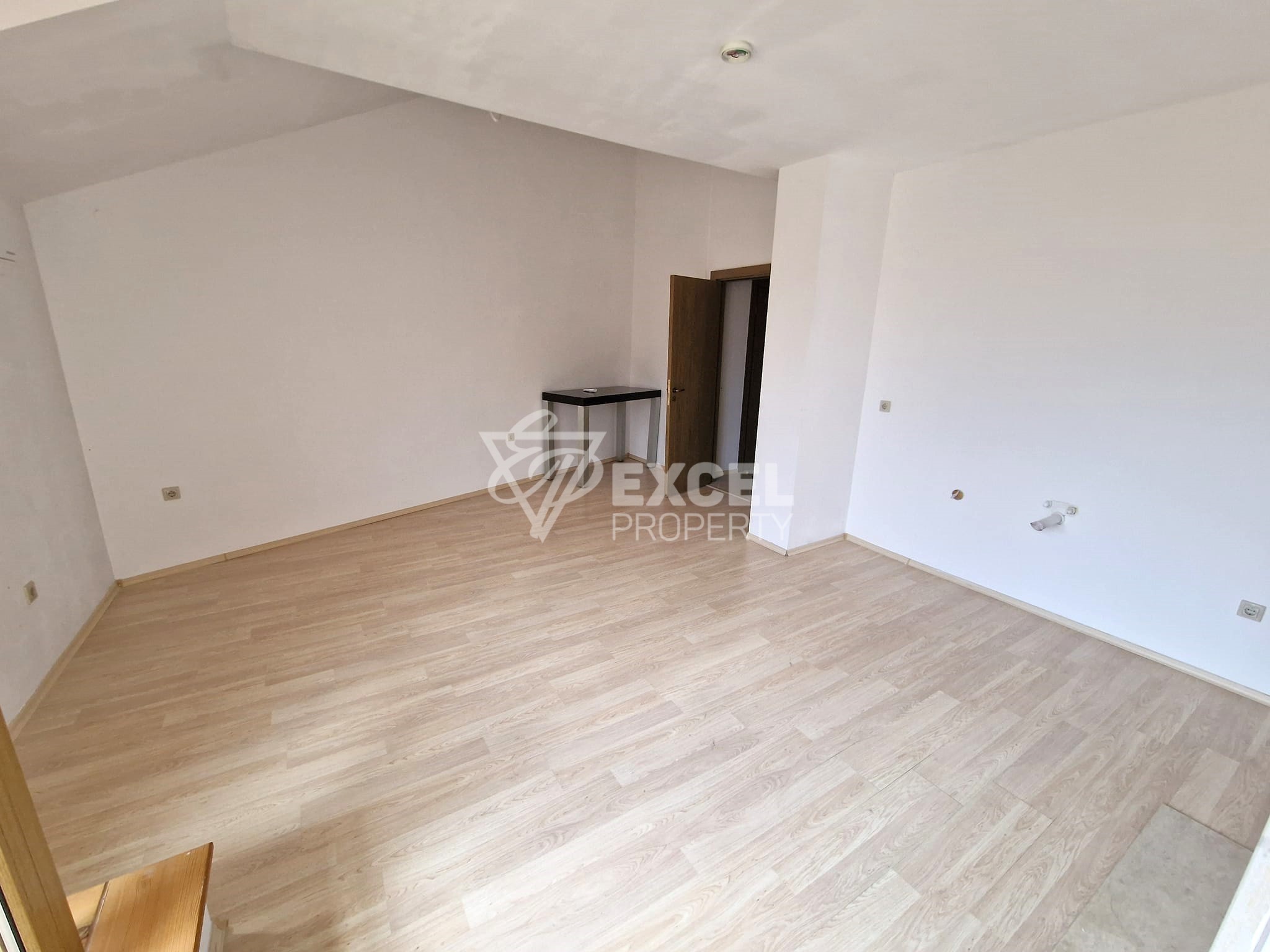 Южно студио с камина, климатик и прекрасна гледка към Пирин! Ниска такса поддръжка!