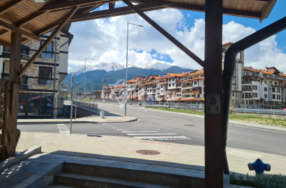 Обзаведен тристаен апартамент за продажба на 50 метра от ски лифта, Банско