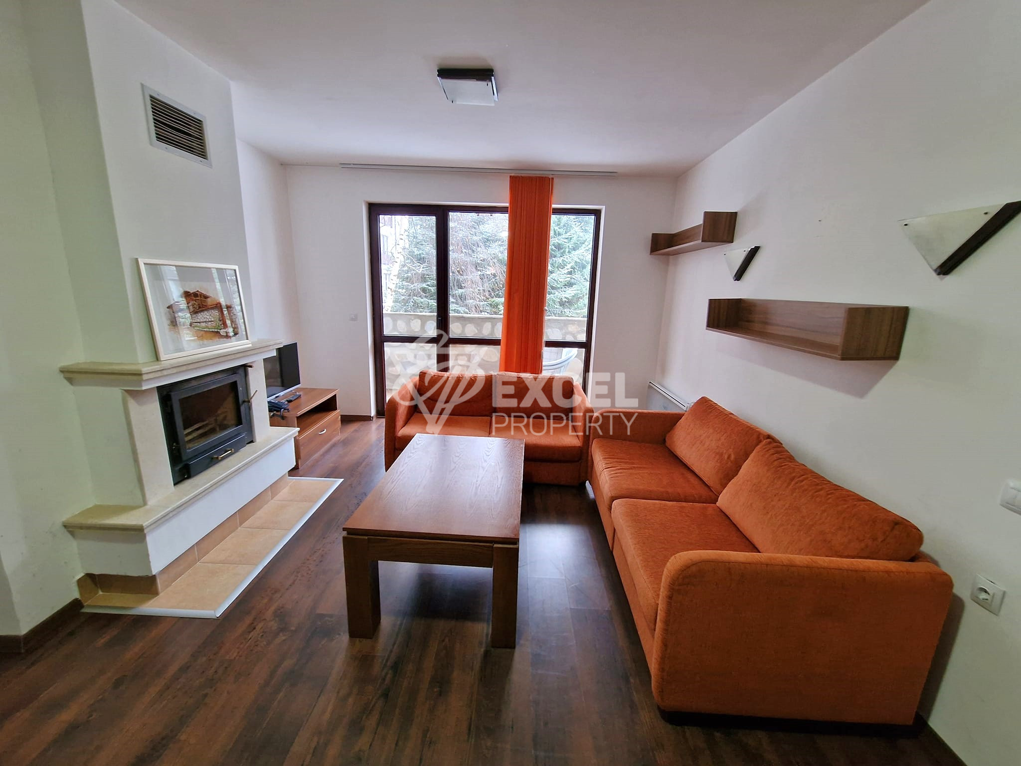 Обзаведен тристаен апартамент с камина под наем в Winslow Infinity, Банско