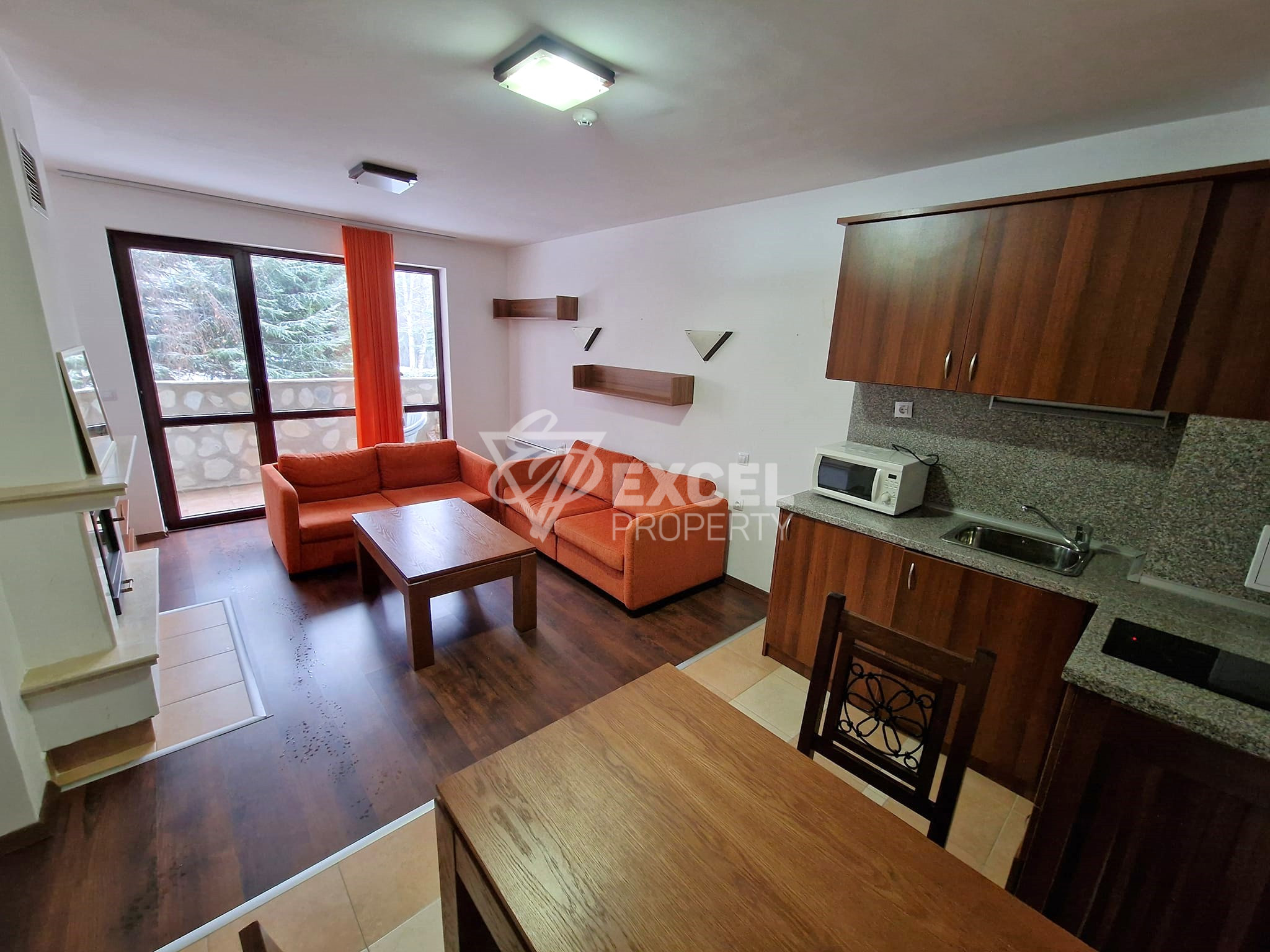 Обзаведен тристаен апартамент с камина под наем в Winslow Infinity, Банско