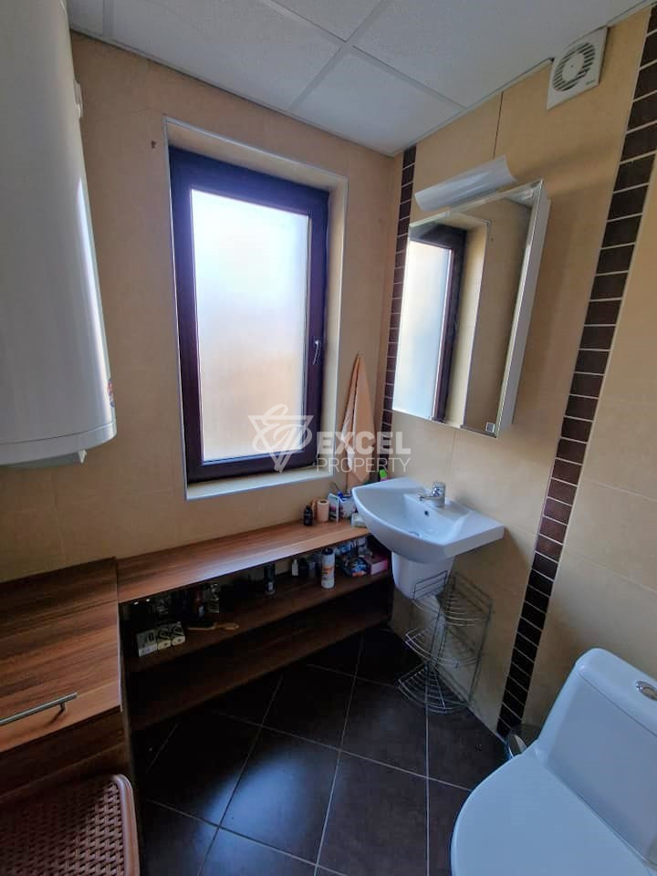 Тристаен апартамент с камина на изгодна цена за продажба в Winslow Infinity, Банско