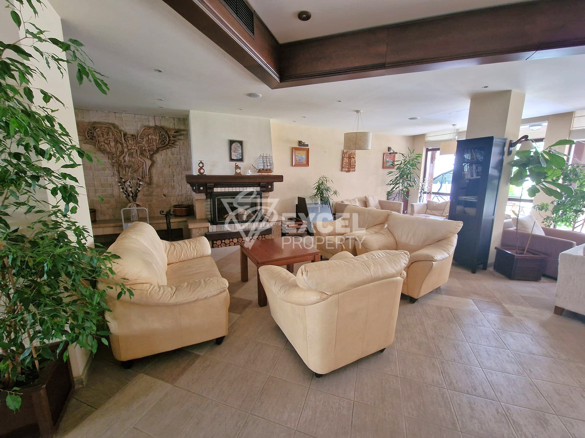 Обзаведен тристаен апартамент с камина под наем в Winslow Infinity, Банско