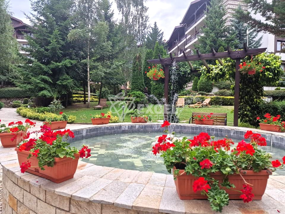 Обзаведен тристаен апартамент с камина под наем в Winslow Infinity, Банско