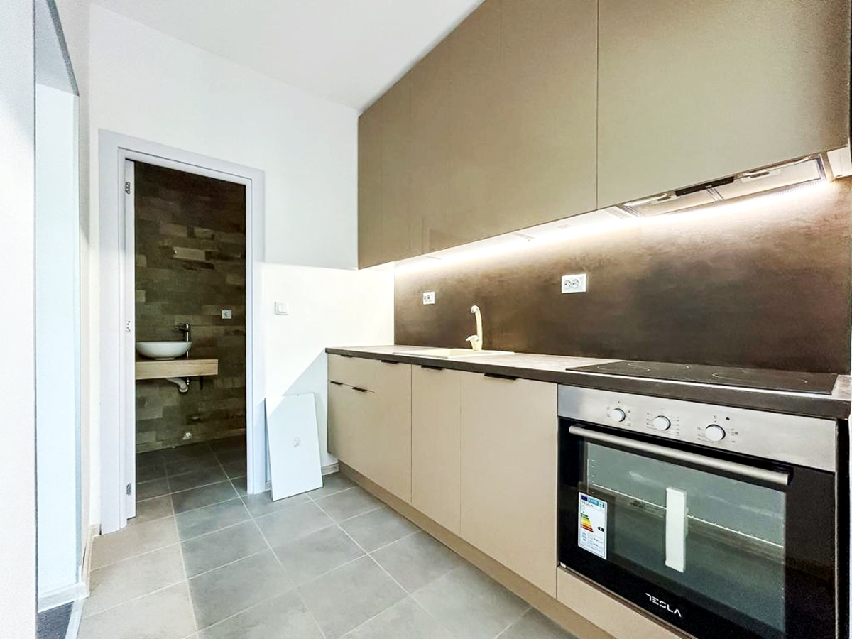 Просторна къща с две спални в с.Горица.