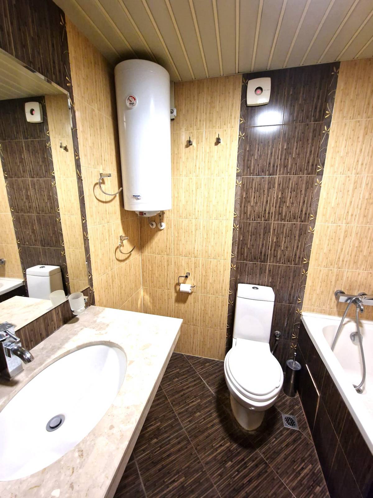 Изгодно студио за продажба с ниска такса поддръжка в село Баня!